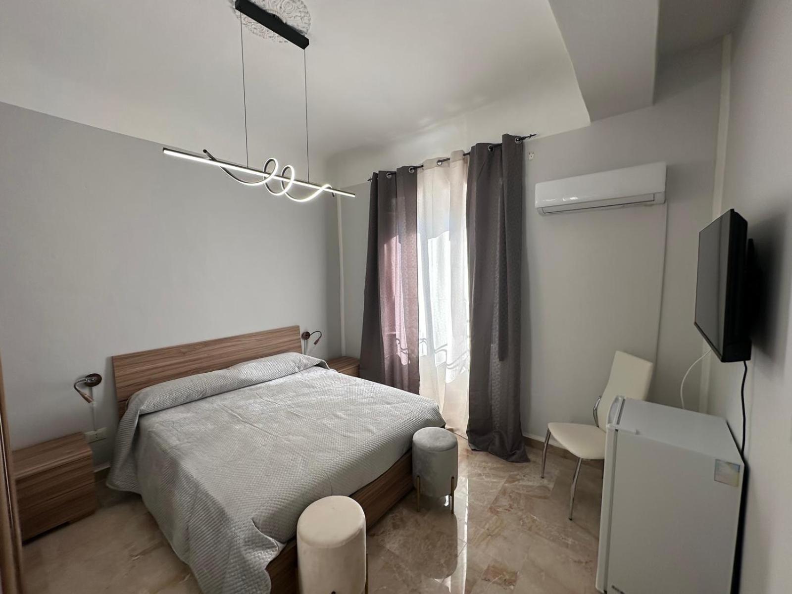 Centro Storico Stazione Aeroporto Wi-fi&selfcheck-in Apartment Palermo