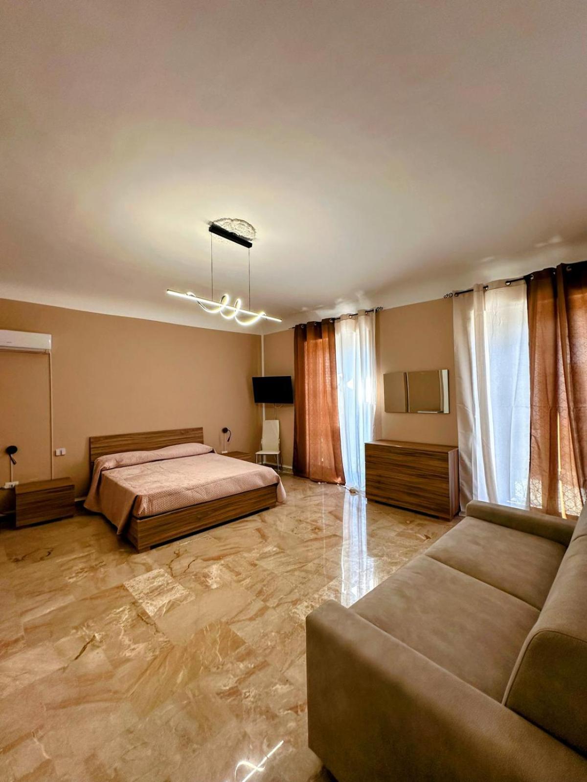 Apartment Centro Storico Stazione Aeroporto Wi-fi&selfcheck-in Palermo