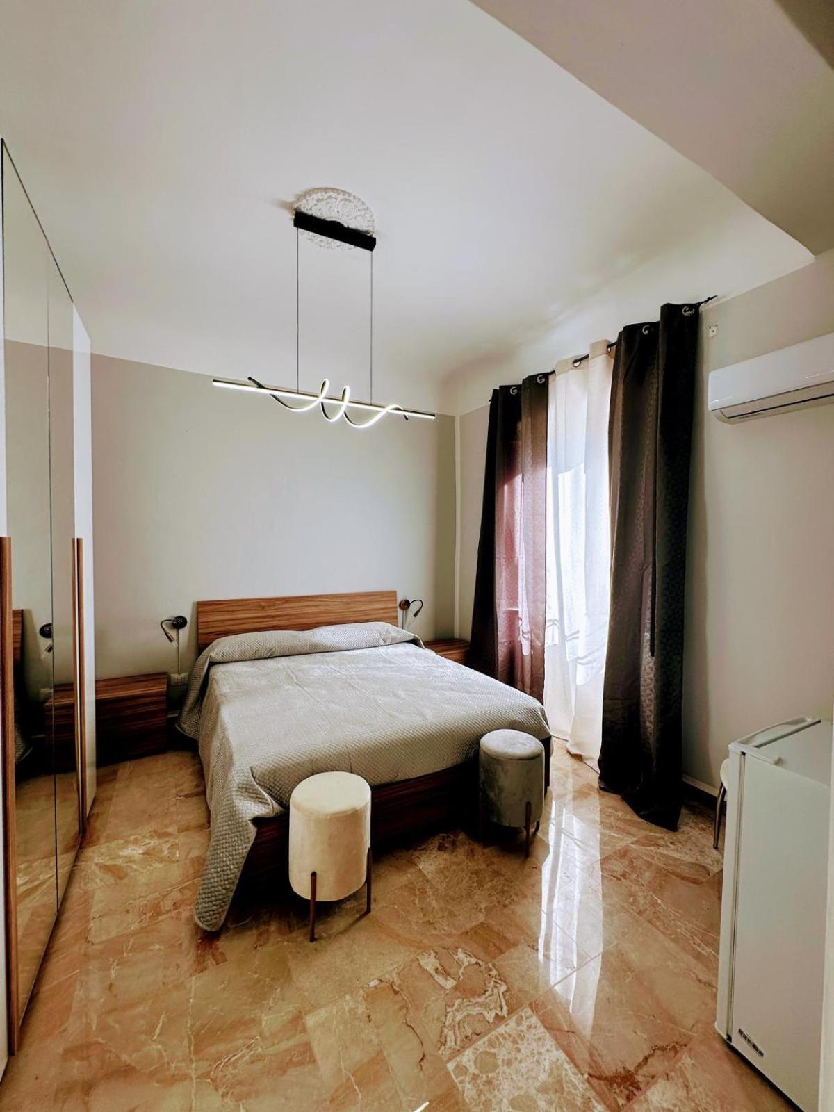 Centro Storico Stazione Aeroporto Wi-fi&selfcheck-in Apartment