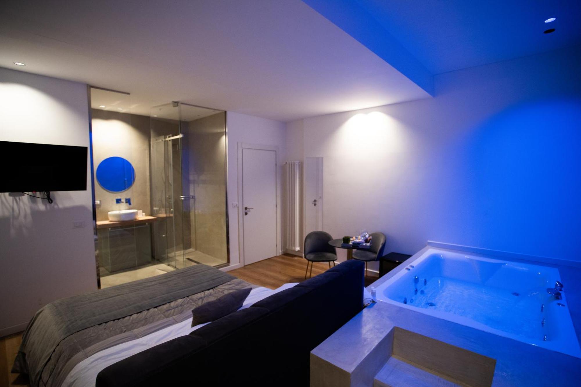Four Luxury