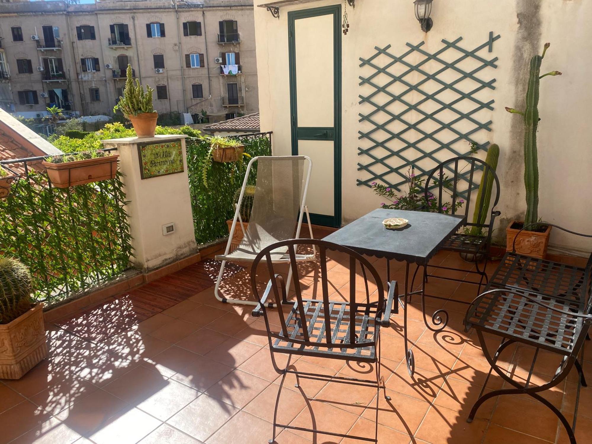 4 Passi Casa Apartment *