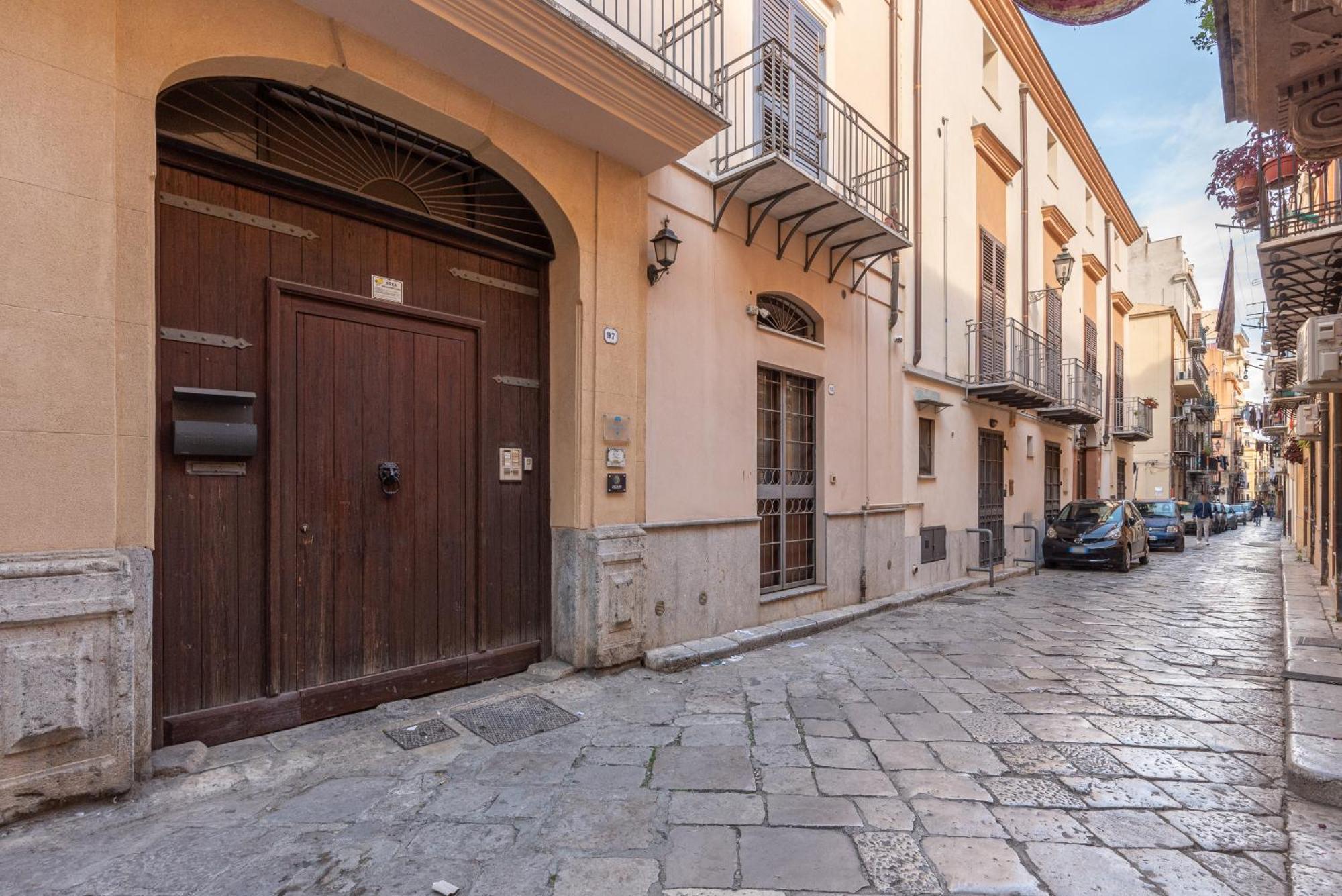 Casa Sant'agata Con Terrazza By Wonderful Italy * Palermo