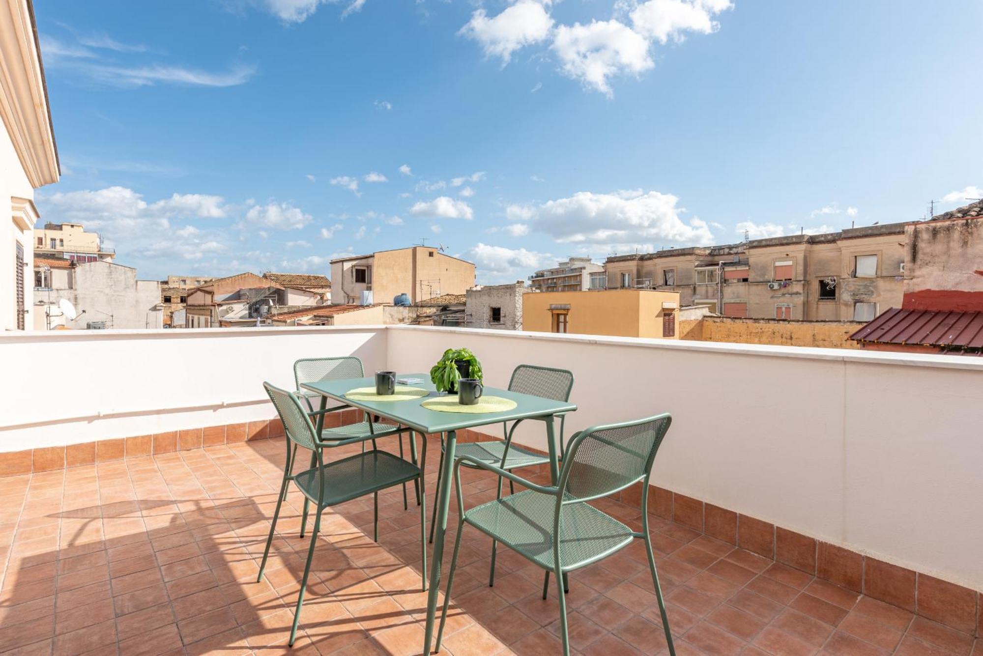 Apartment Casa Sant'agata Con Terrazza By Wonderful Italy