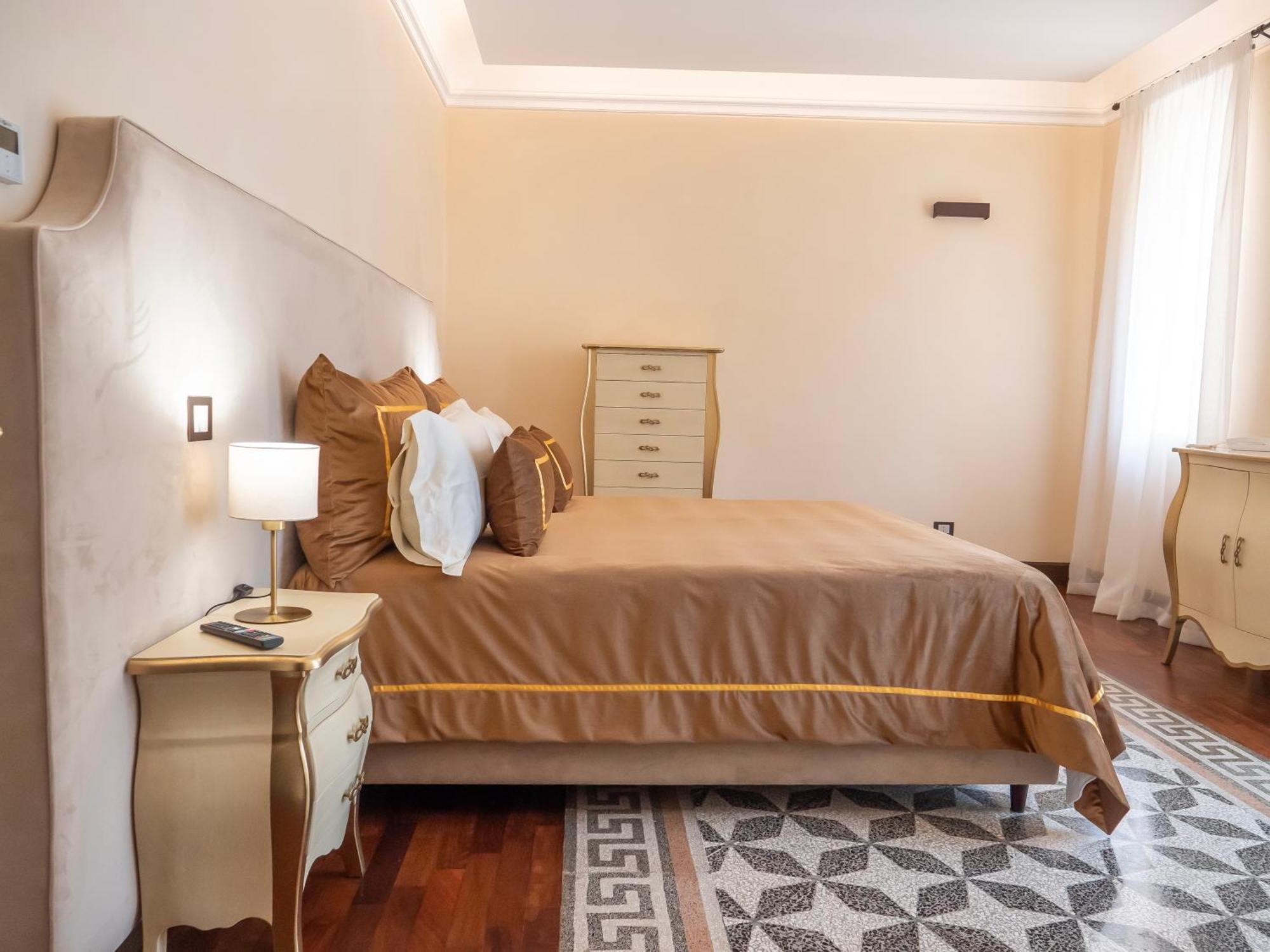 Alliata Di Pietratagliata Hotel Palermo