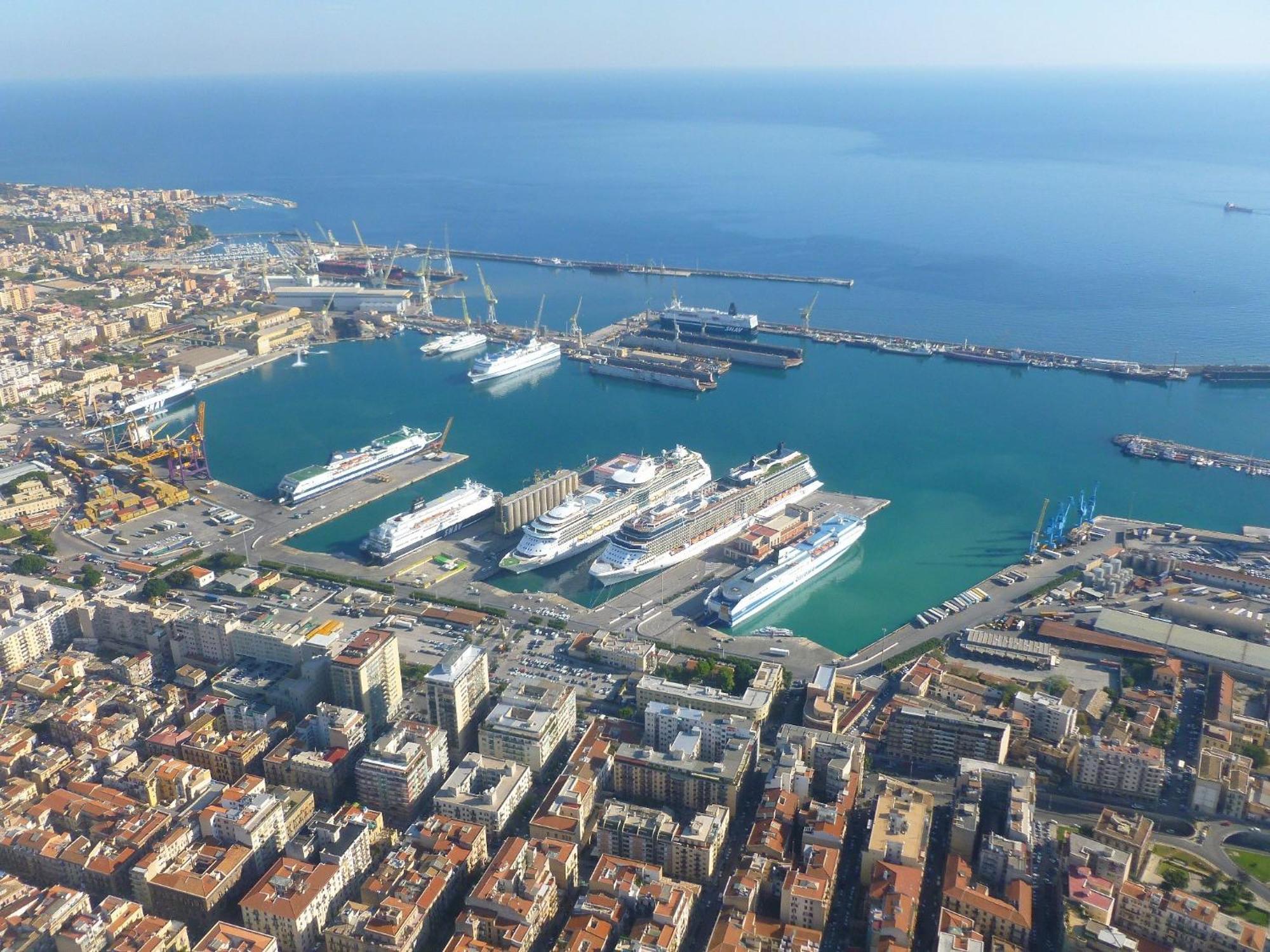 Frühstückspension Un Passo Dal Porto