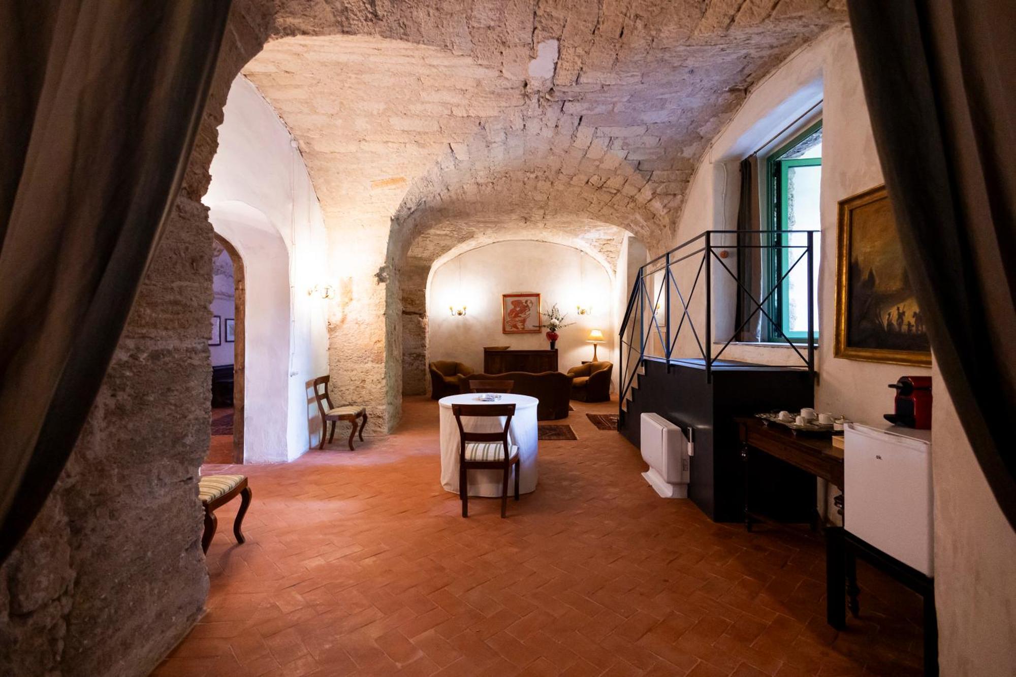 Principe Di Castelnuovo Historical Acomodação com café da manhã 