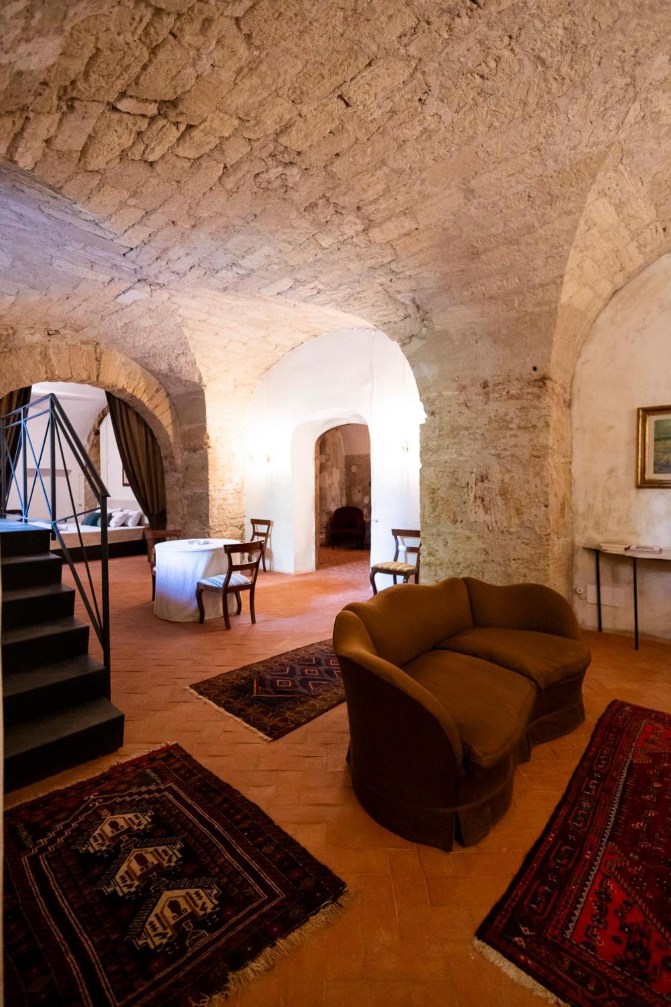 Principe Di Castelnuovo Historical Acomodação com café da manhã 