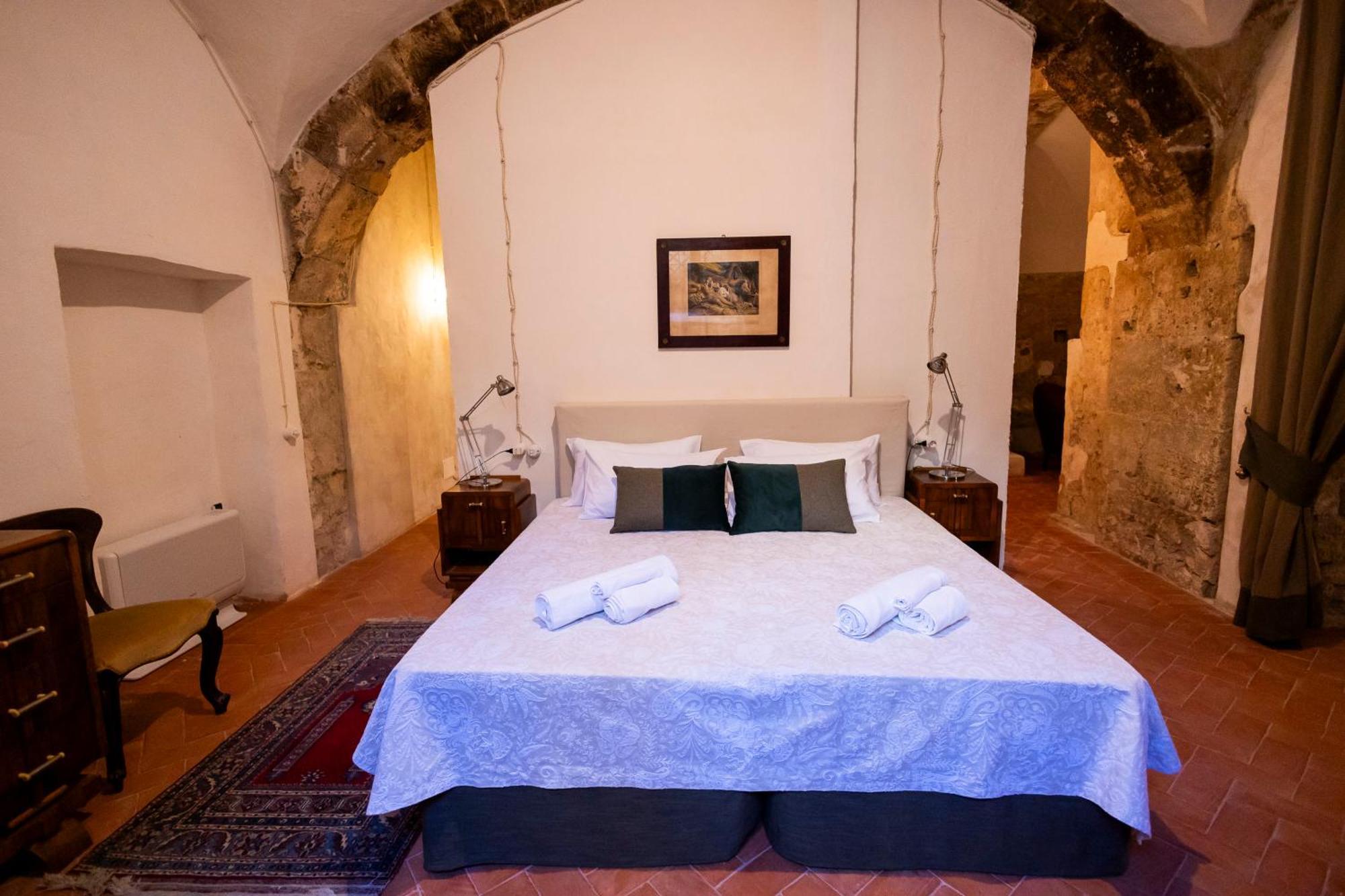 Principe Di Castelnuovo Historical Acomodação com café da manhã 