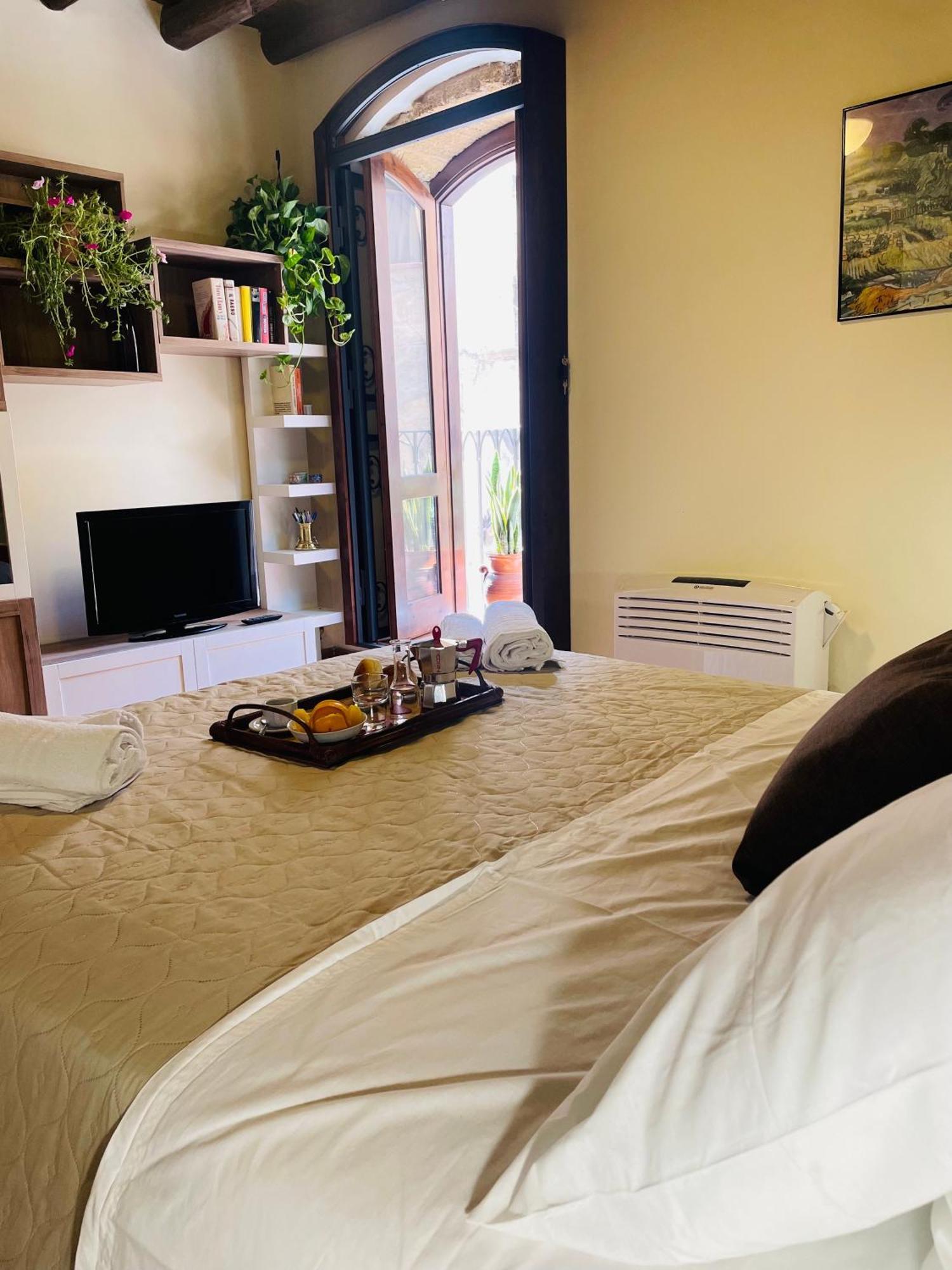Apartment I Carrettieri - A Few Steps From The Cathedral Palermo