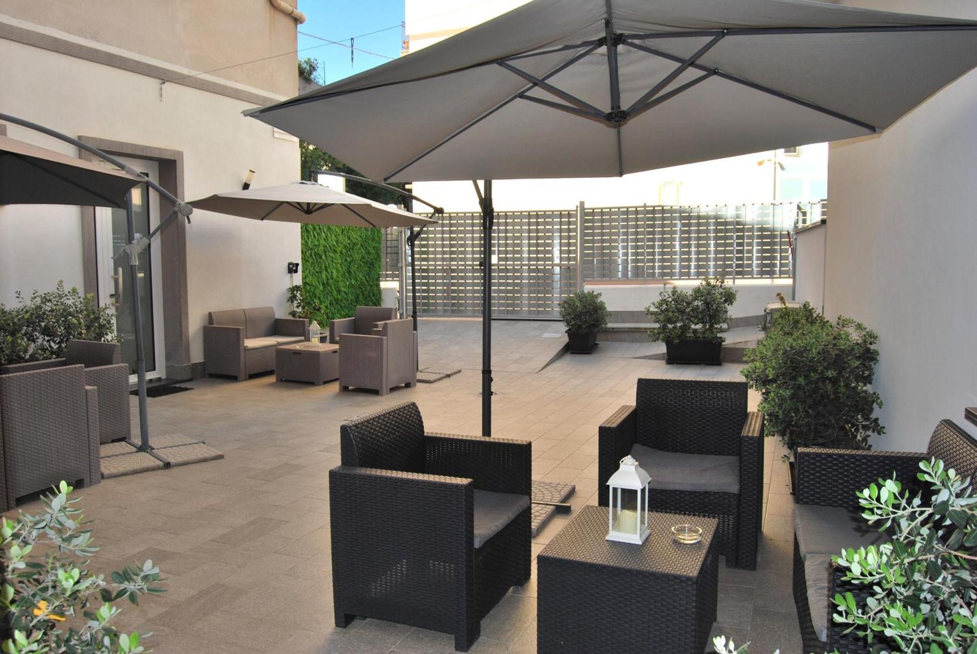 Apartment Rosato 1 - Moderno E Confortevole Con Spazio Esterno Tra Mondello E Il Centro Storico Palermo
