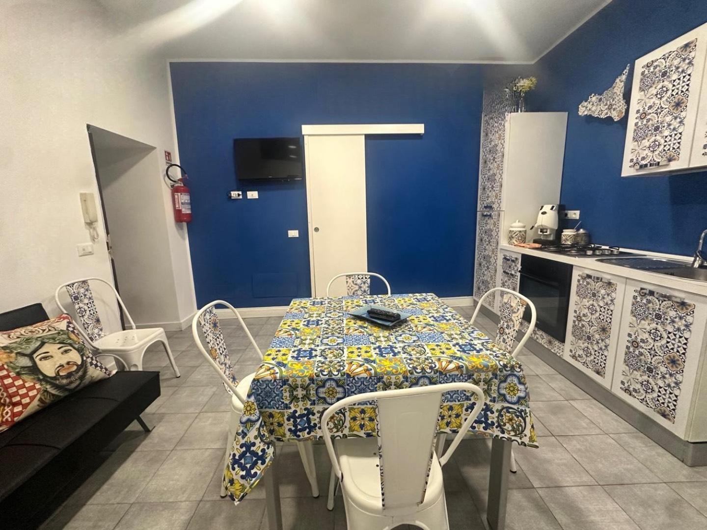Maqueda Vibes Apartment *