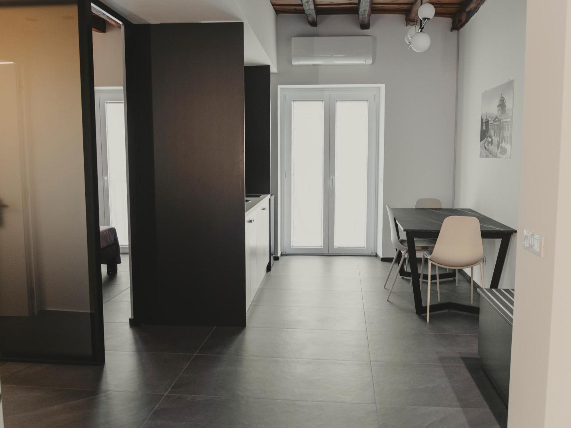 Casa Delle Maioliche Apartment *