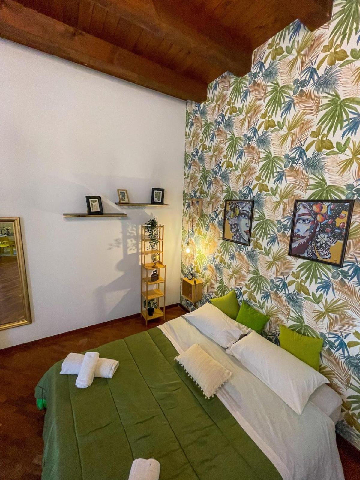Charming House In The Historic Center Of Apartment