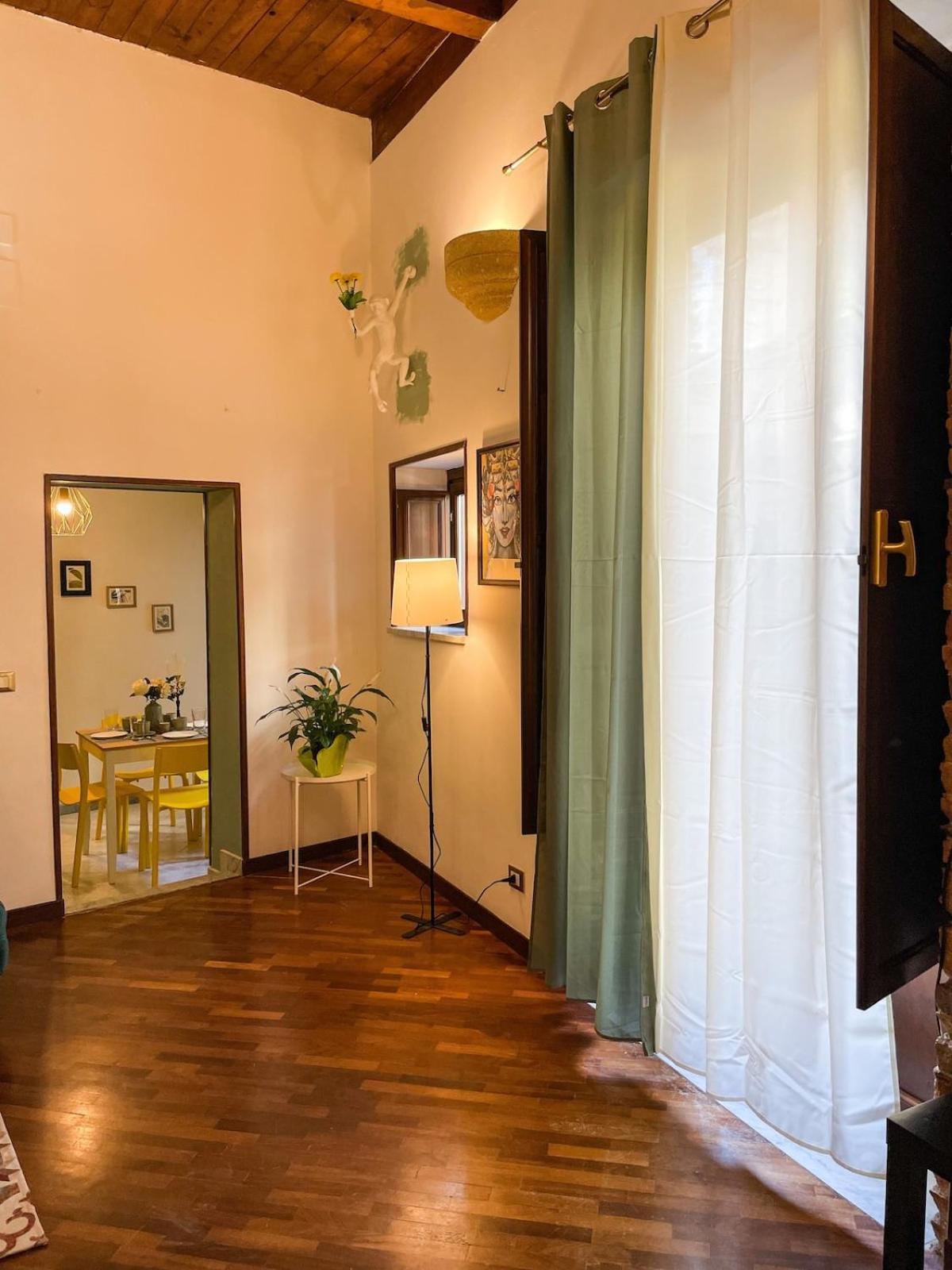 Charming House In The Historic Center Of *