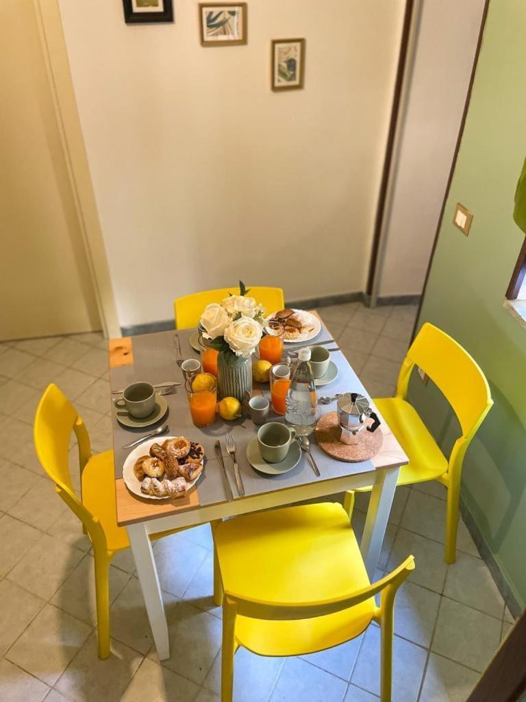 Charming House In The Historic Center Of Apartment Palermo