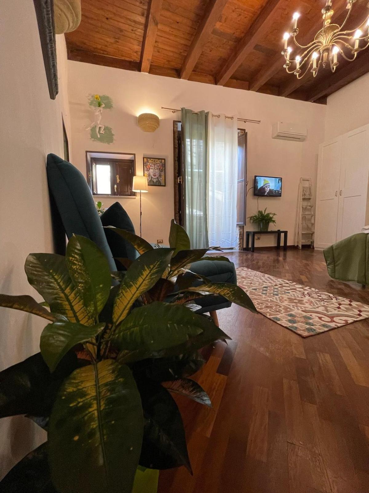 Apartamento Charming House In The Historic Center Of Palermo