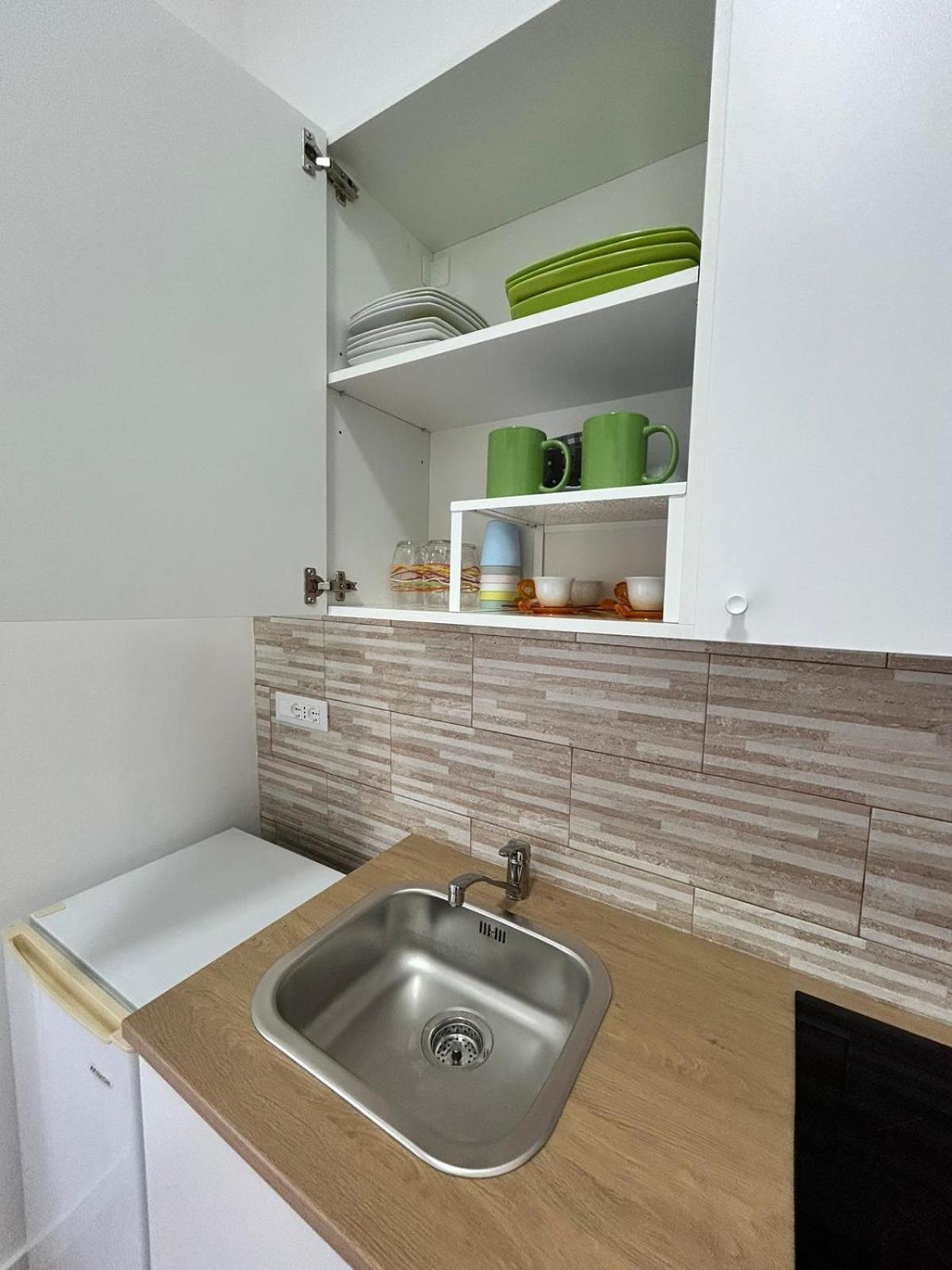 Dg Apartment *