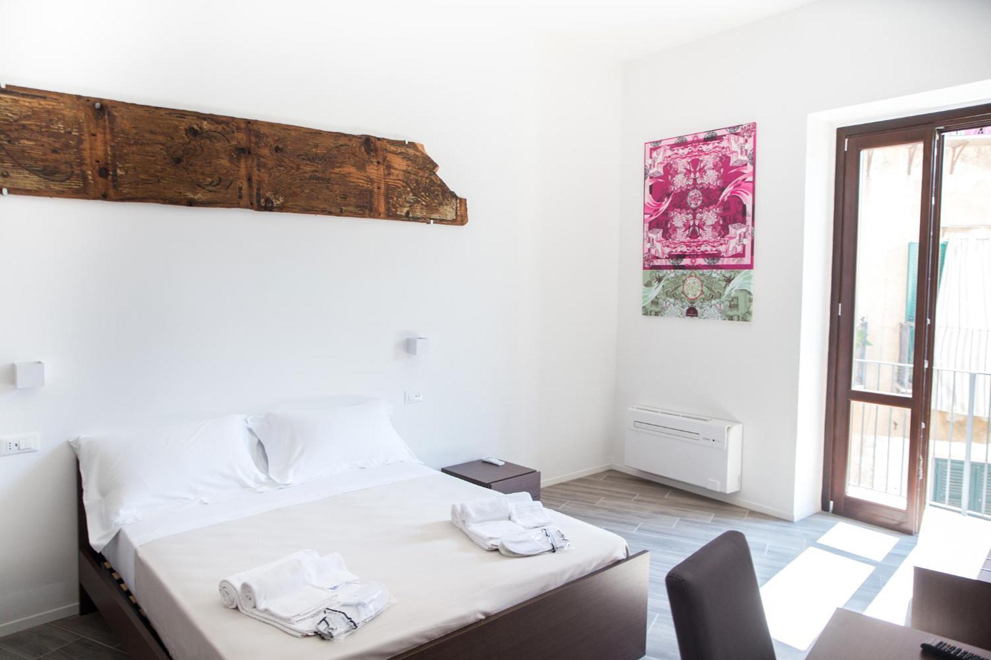 Aparthotel Porta Di Castro
