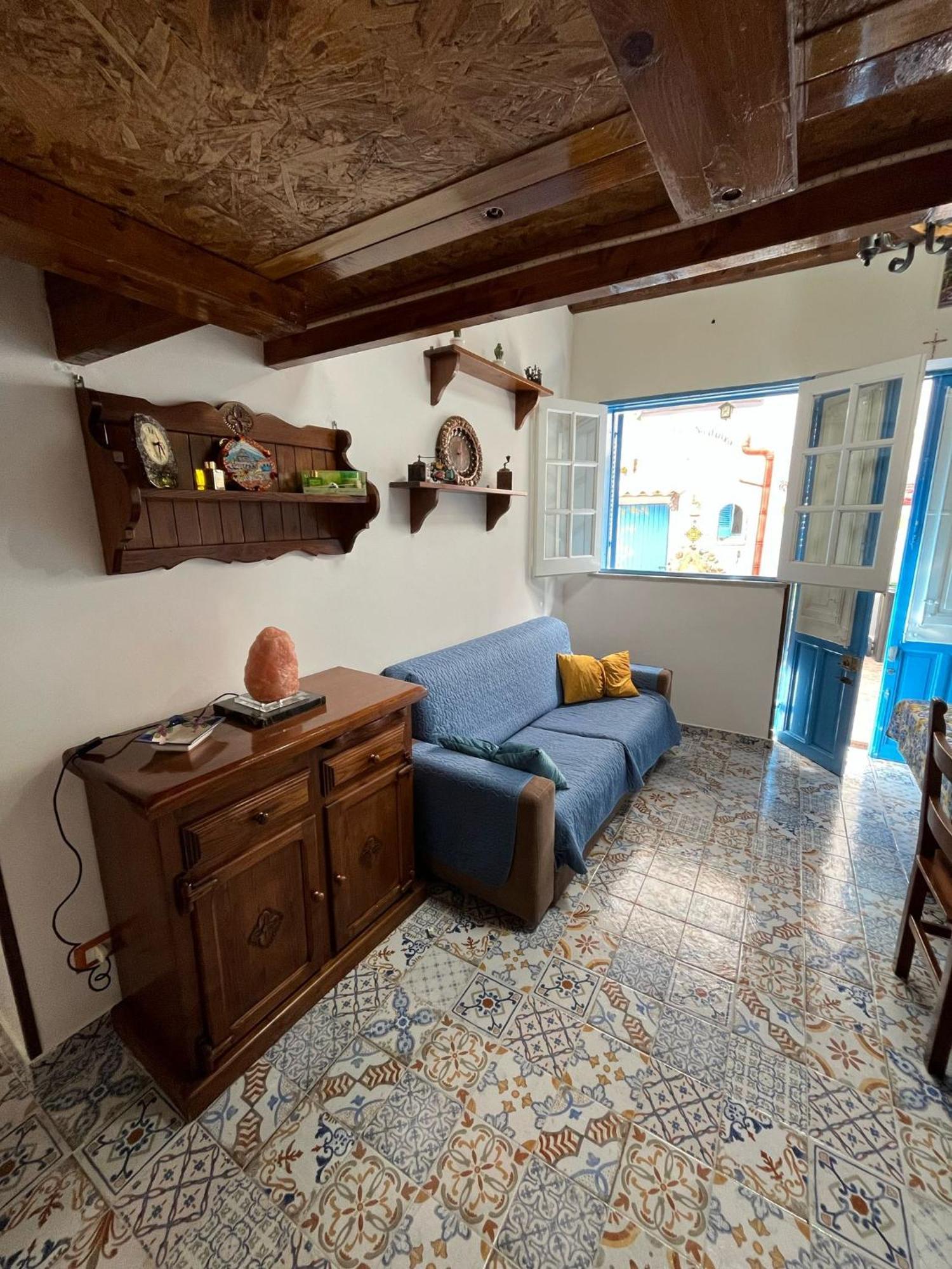 Cortile Siciliano Apartment *