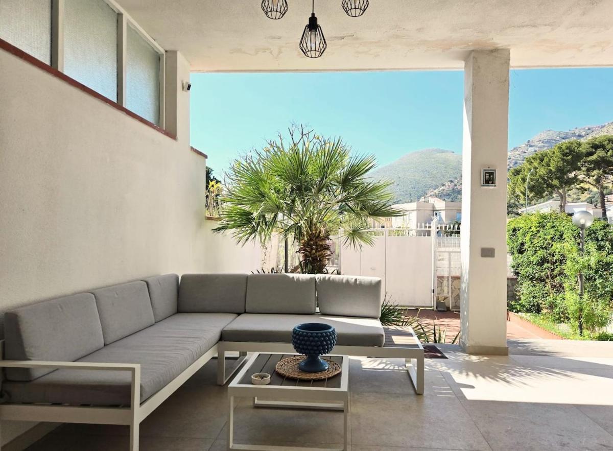 Villa Lumos Mondello Palermo