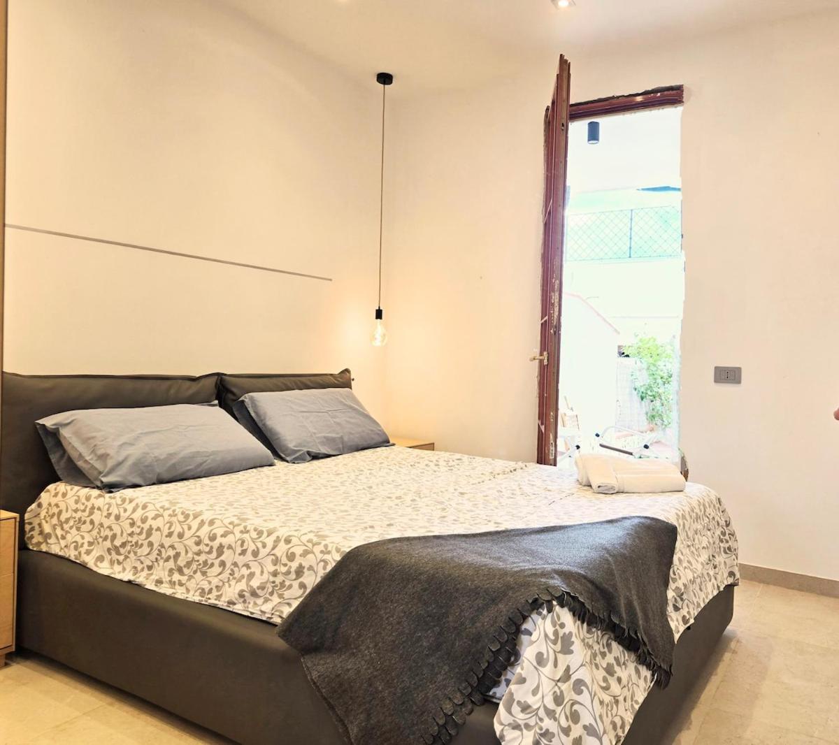 Lumos Mondello Villa