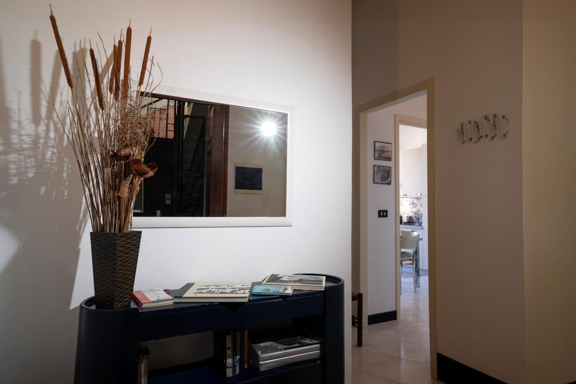 Ai Quattro Canti Di Citta, In Centro