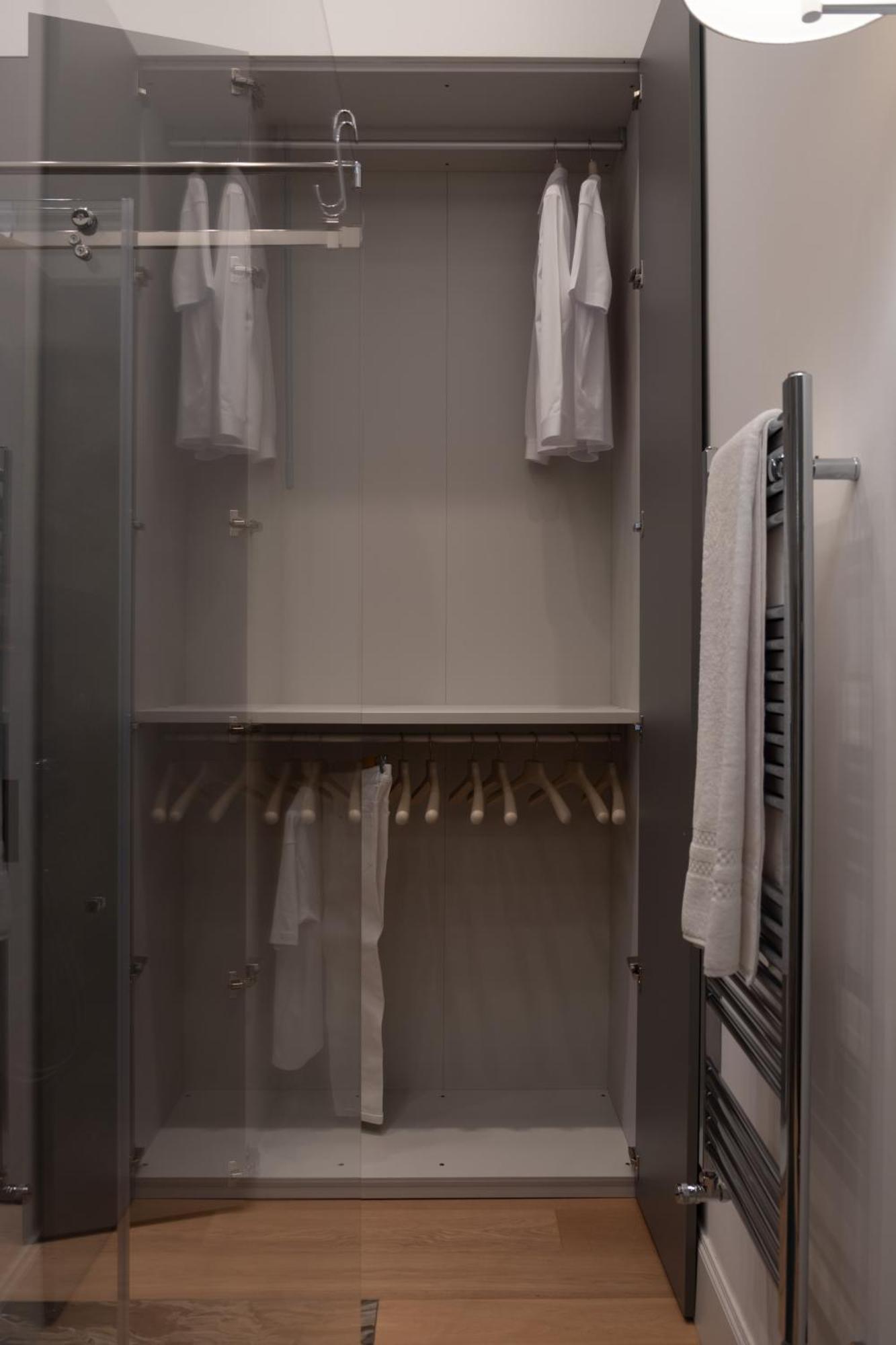 G Cave 125 Boutique Apartment