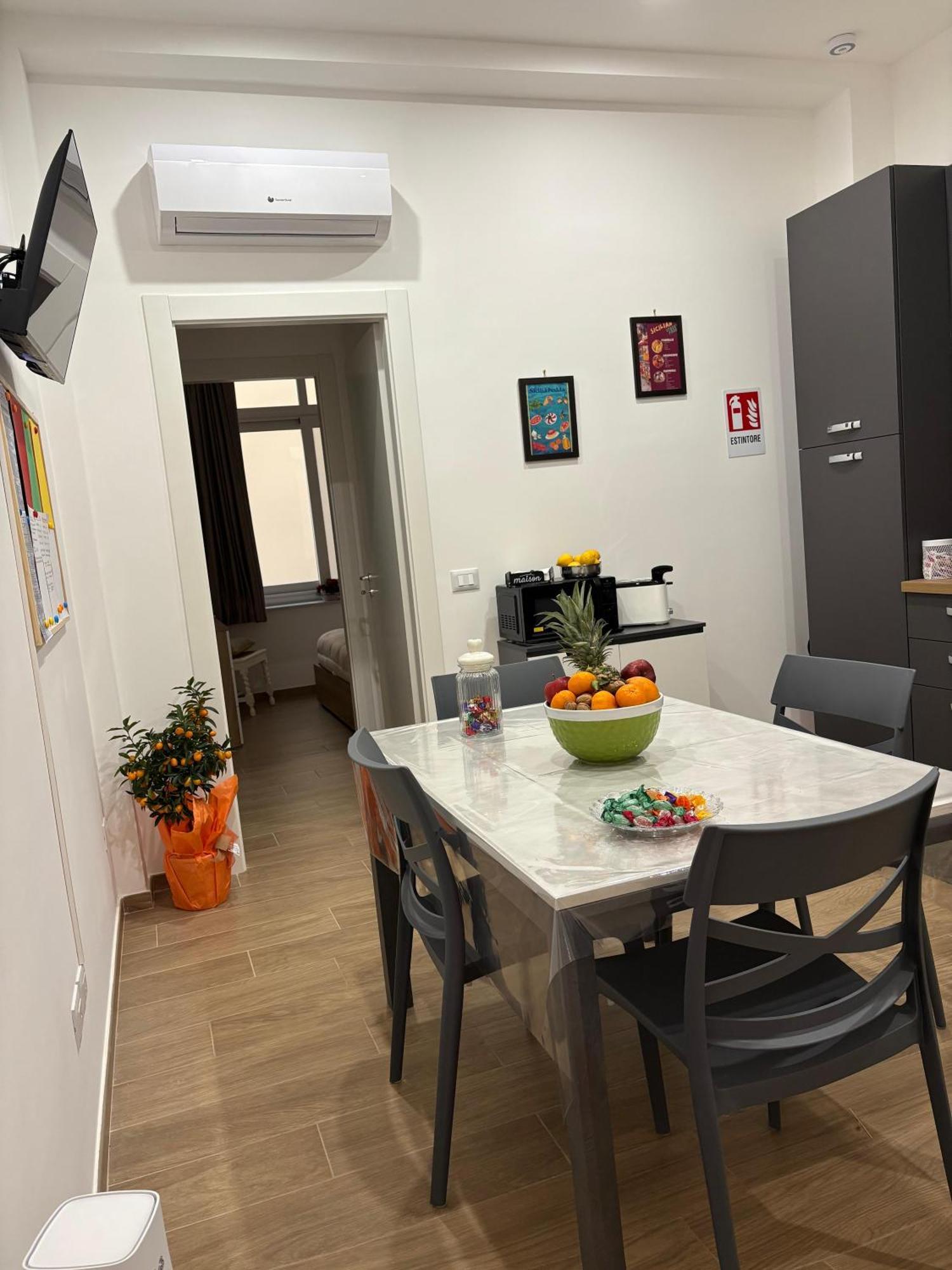 Residenza Stabile 64 Apartment *