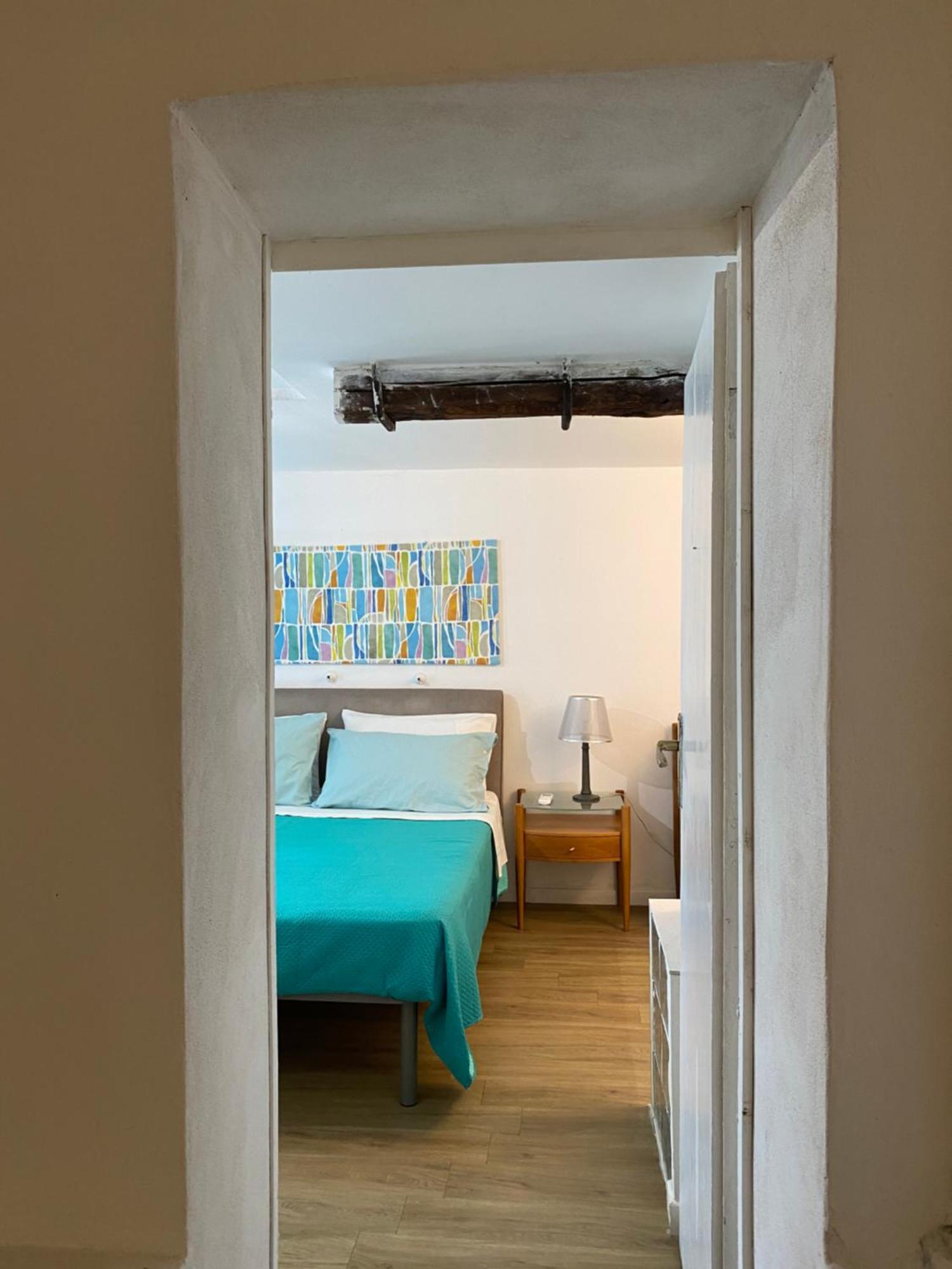 Apartment 47 Lincoln Street *
