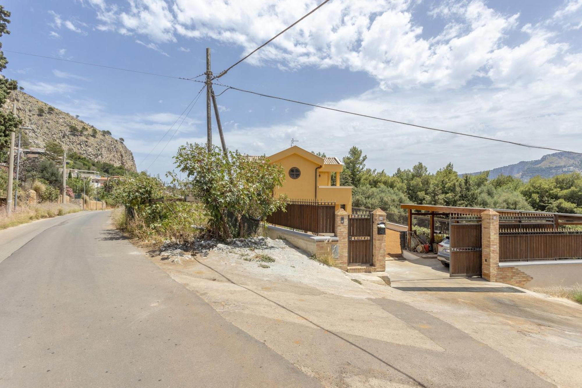 Apartment Villa Mattia Palermo