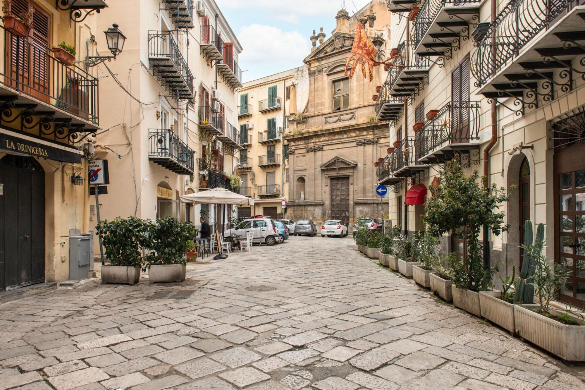 Vucciria With Terrace By Wonderful Italy * Palermo