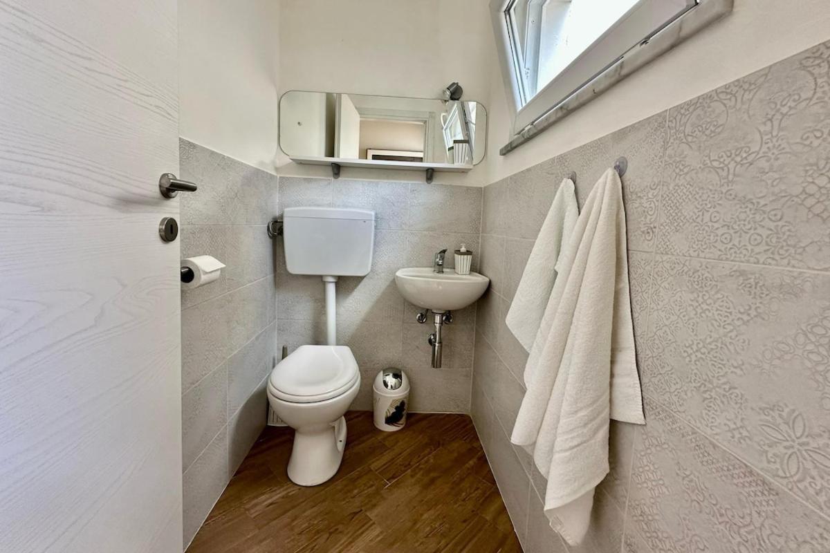Apartment Pippo's Home, Moderno, Accogliente E Con Spazio Esterno Privato Vicino Tra Mondello E Il Centro Storico Di *