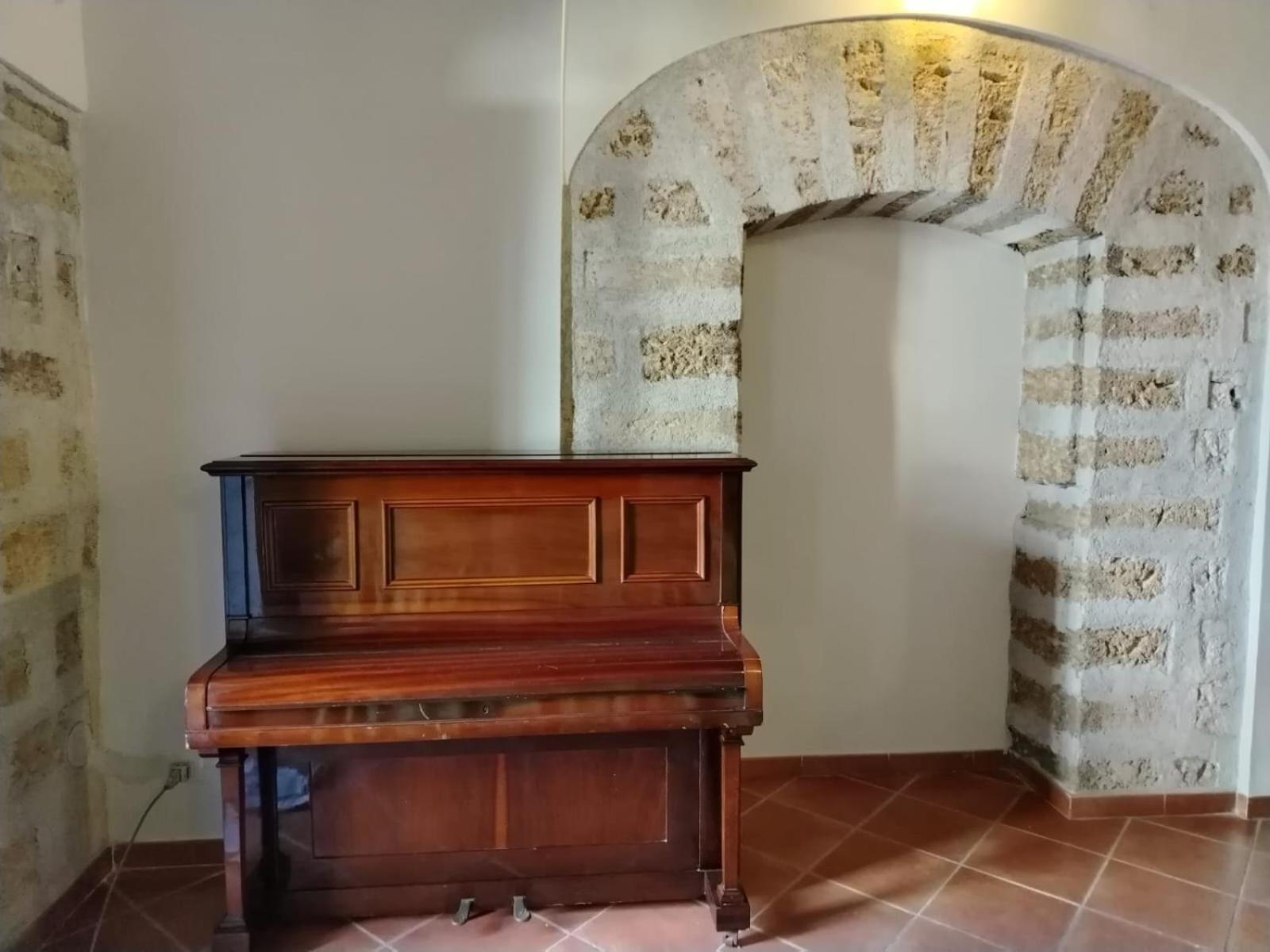Vittorio Cathedral House Apartment