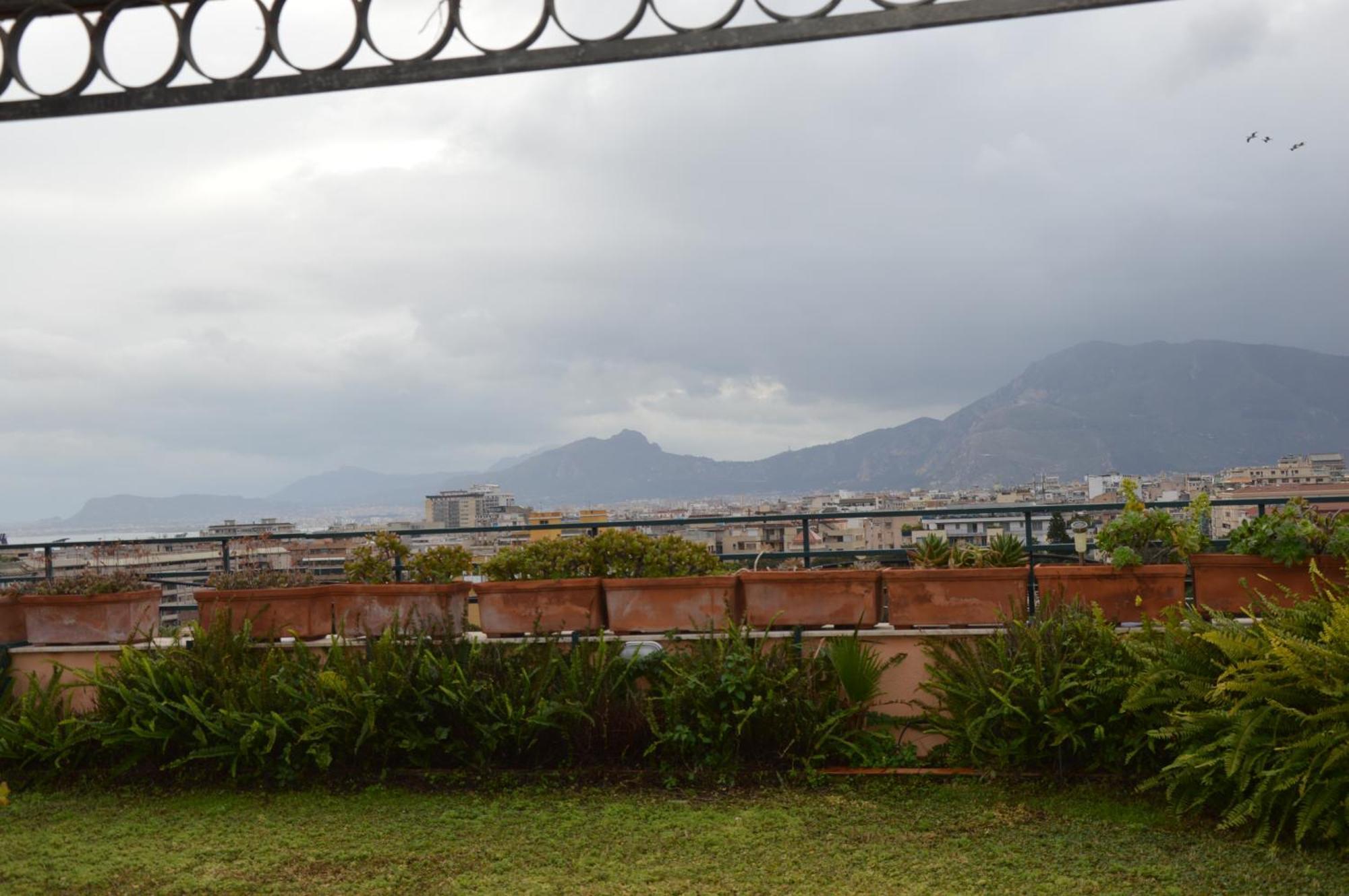 Con Vista * Palermo