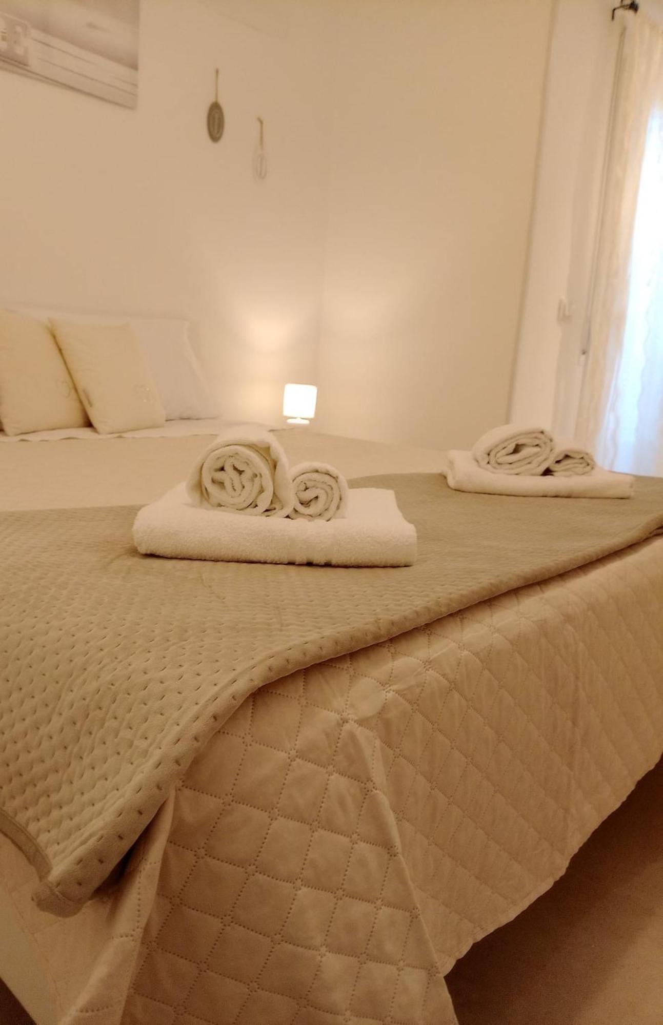 Tiny Di Carlo Apartment Palermo