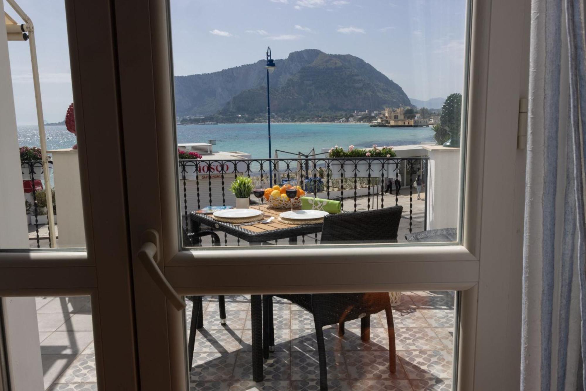 Apartment Front Bliss Mondello *