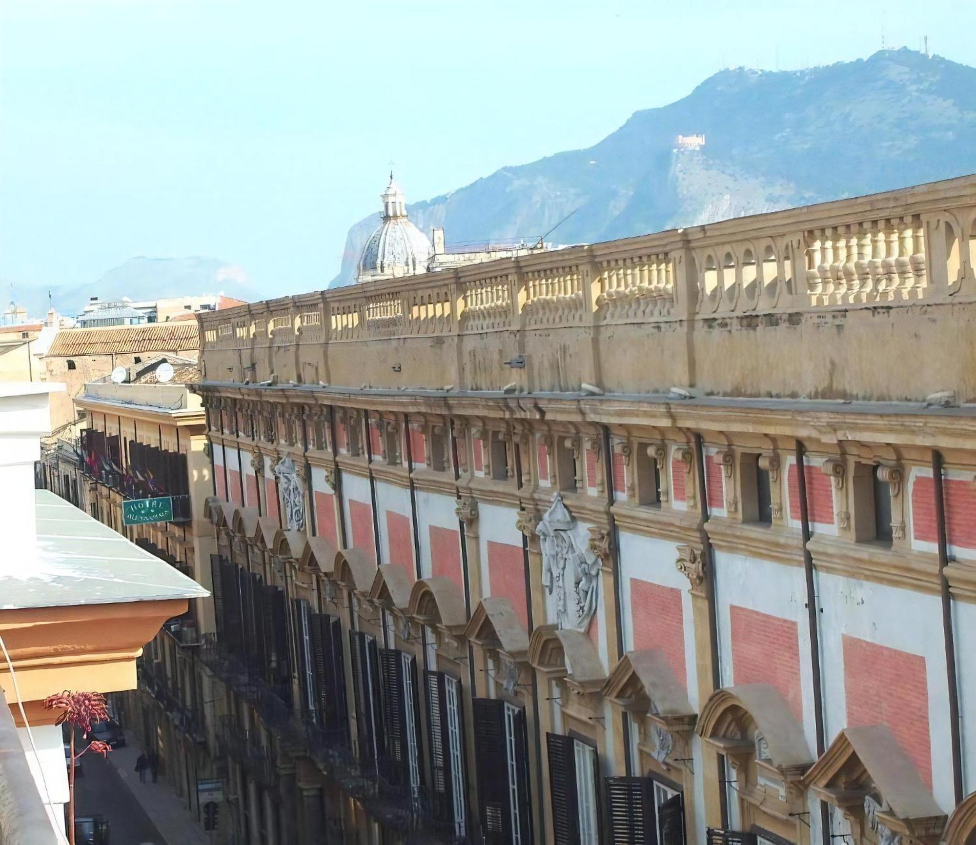 Apartment Penthouse Im Zentrum Von Palermo