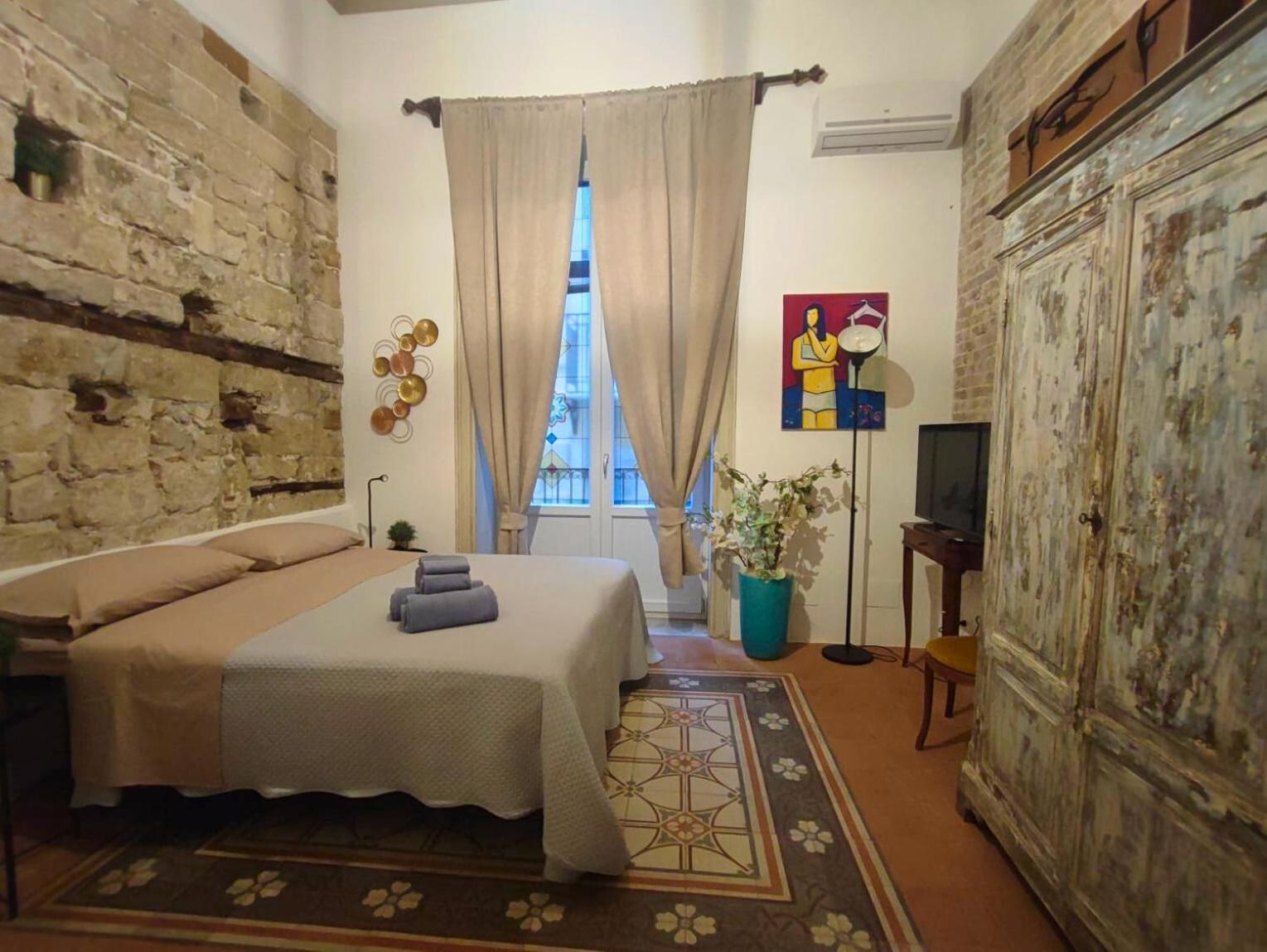 Athahome Deluxe Apartment
