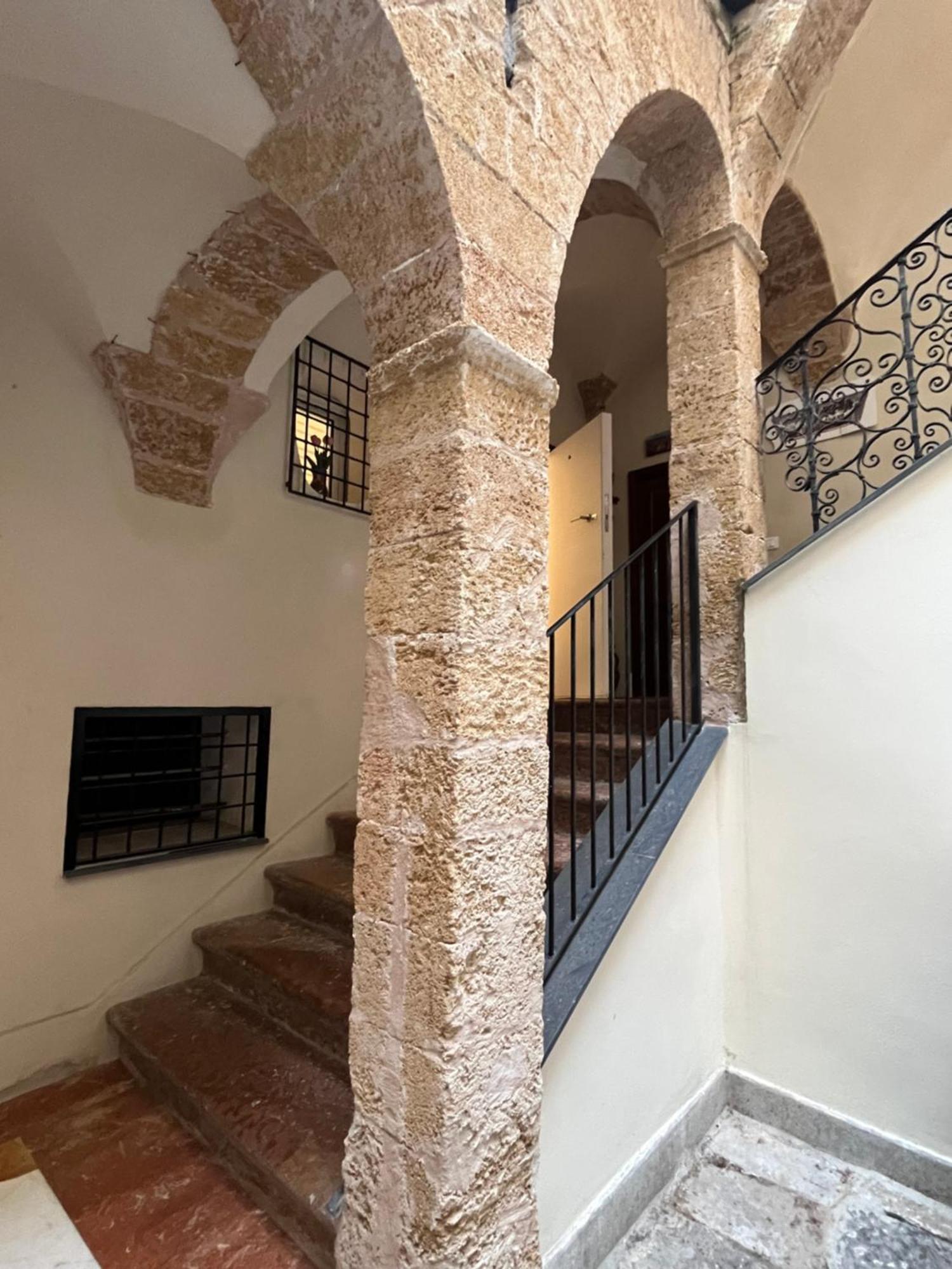 Apartment Palazzo Dei Duchi D'amico - -