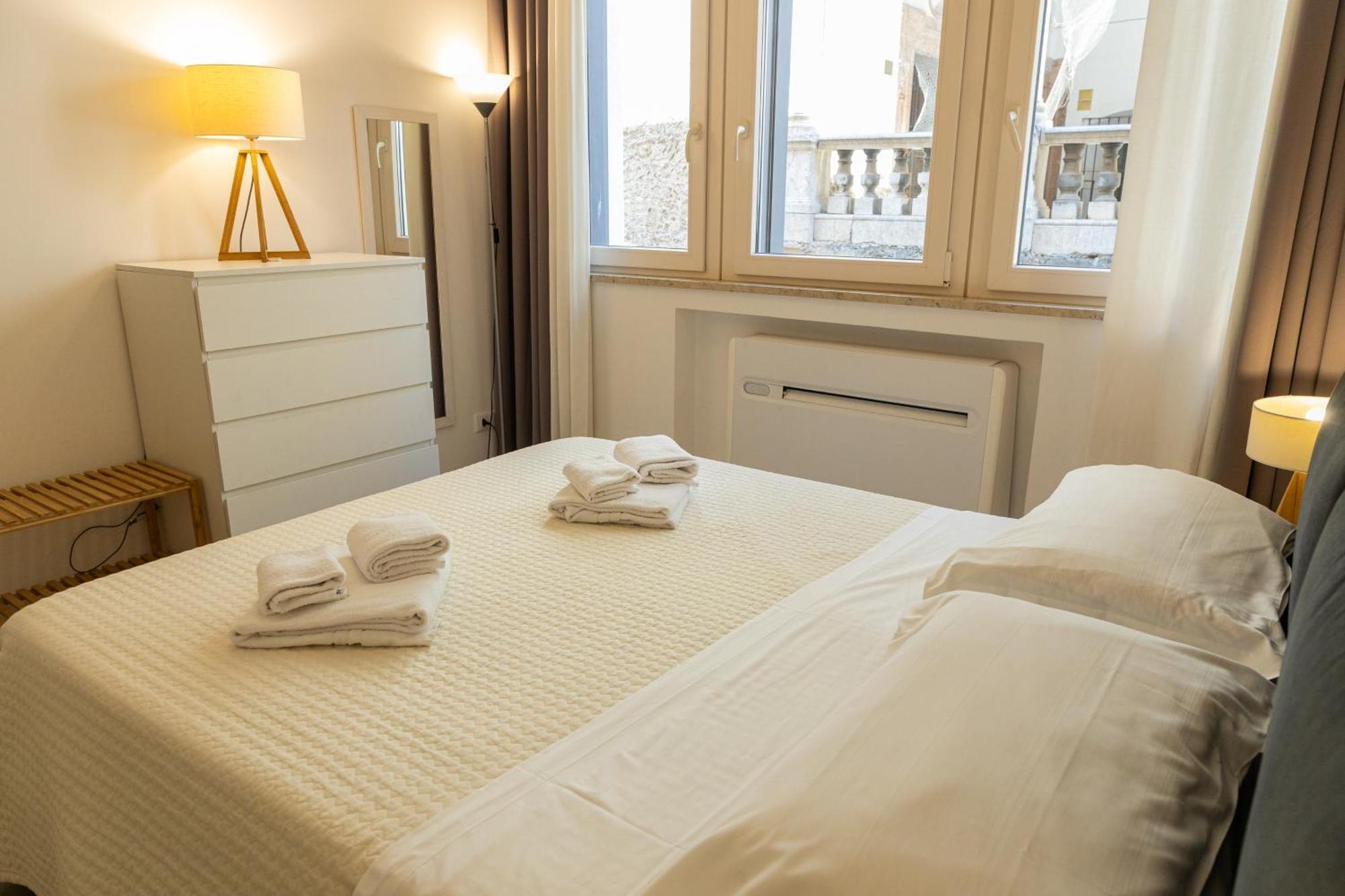 Loggiato Palazzo San Matteo Apartment