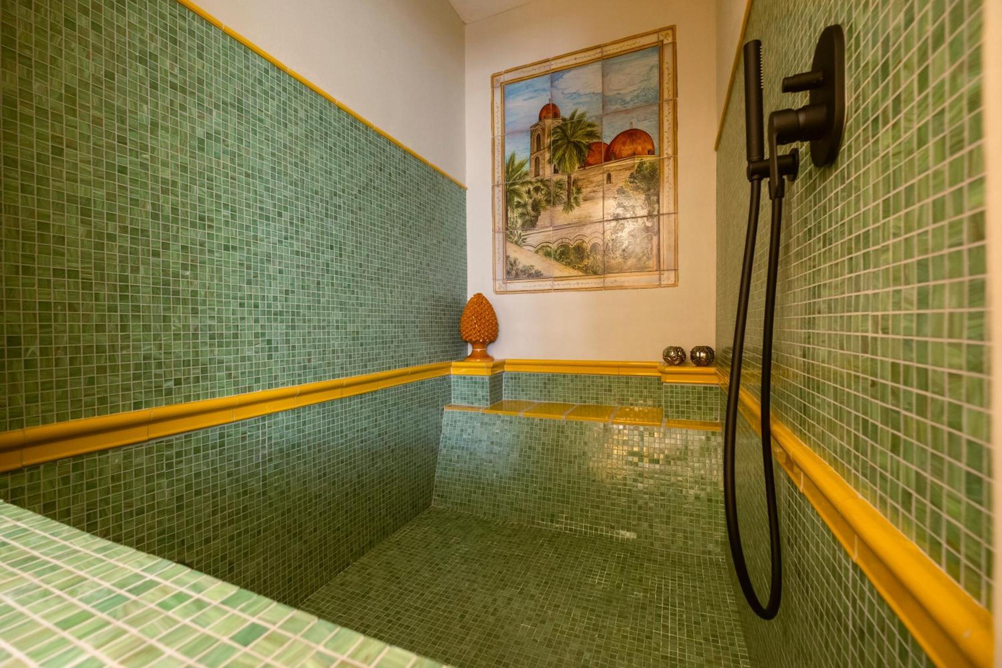 Royal House Apartment *