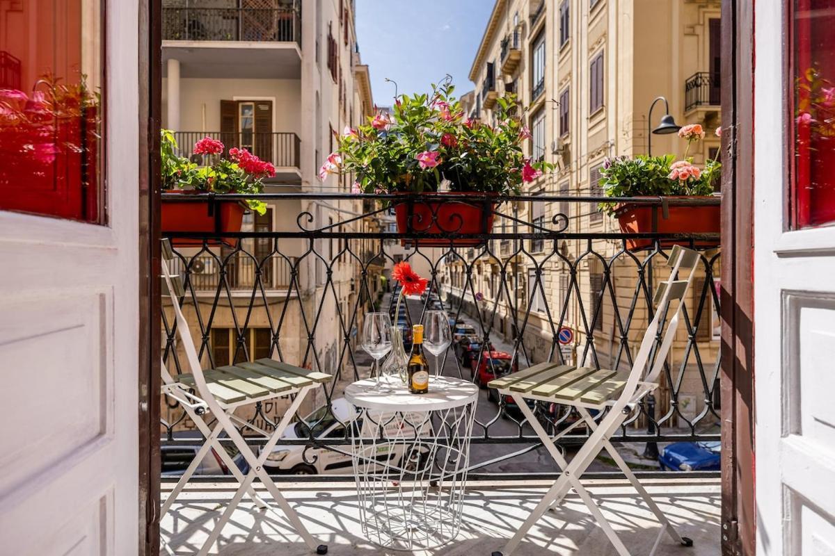 Elegant Two-room With Balcony & Apartment Palermo