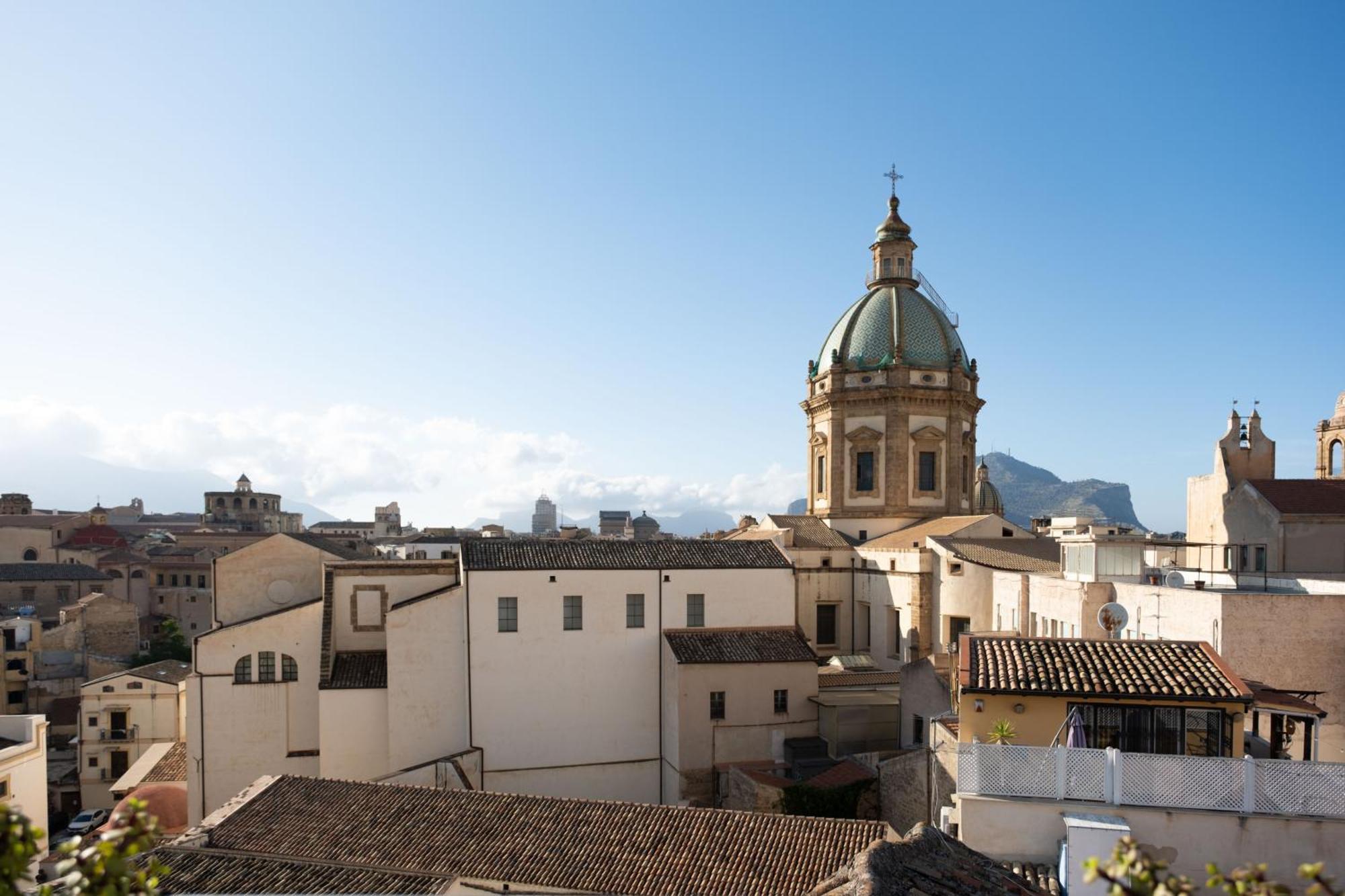 Sopra I Tetti Di Ballaro Palermo