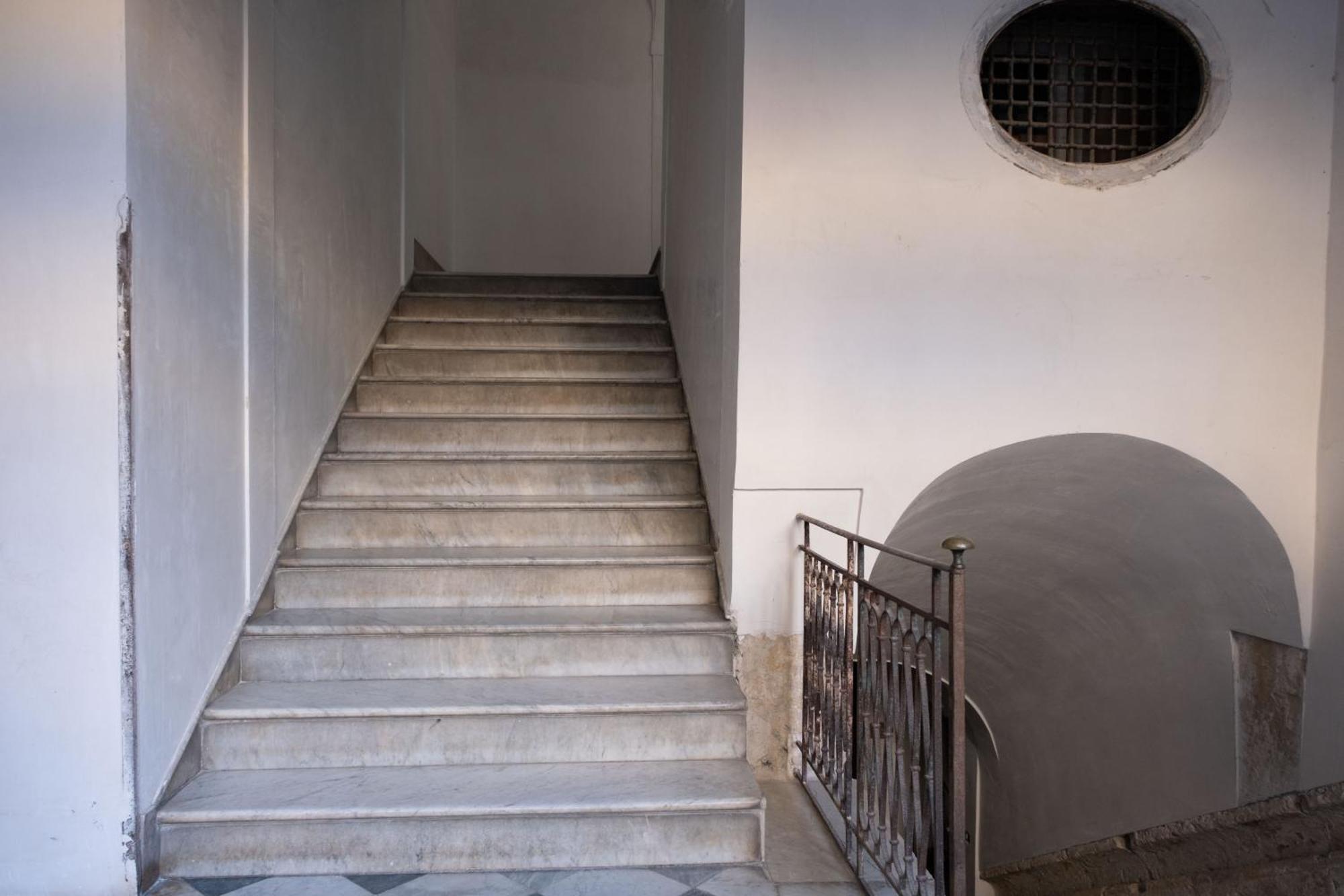 Sopra I Tetti Di Ballaro