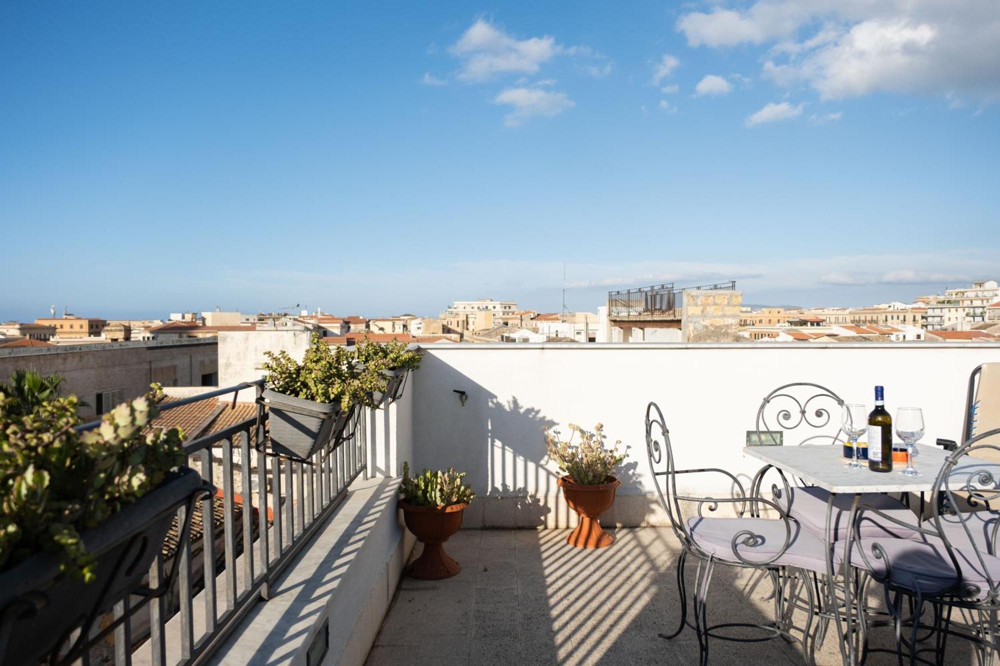 Apartment Sopra I Tetti Di Ballaro