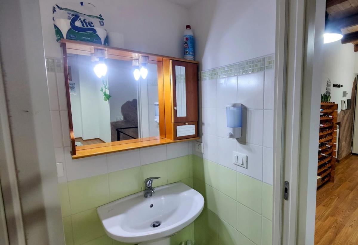 Roccaforte House - *