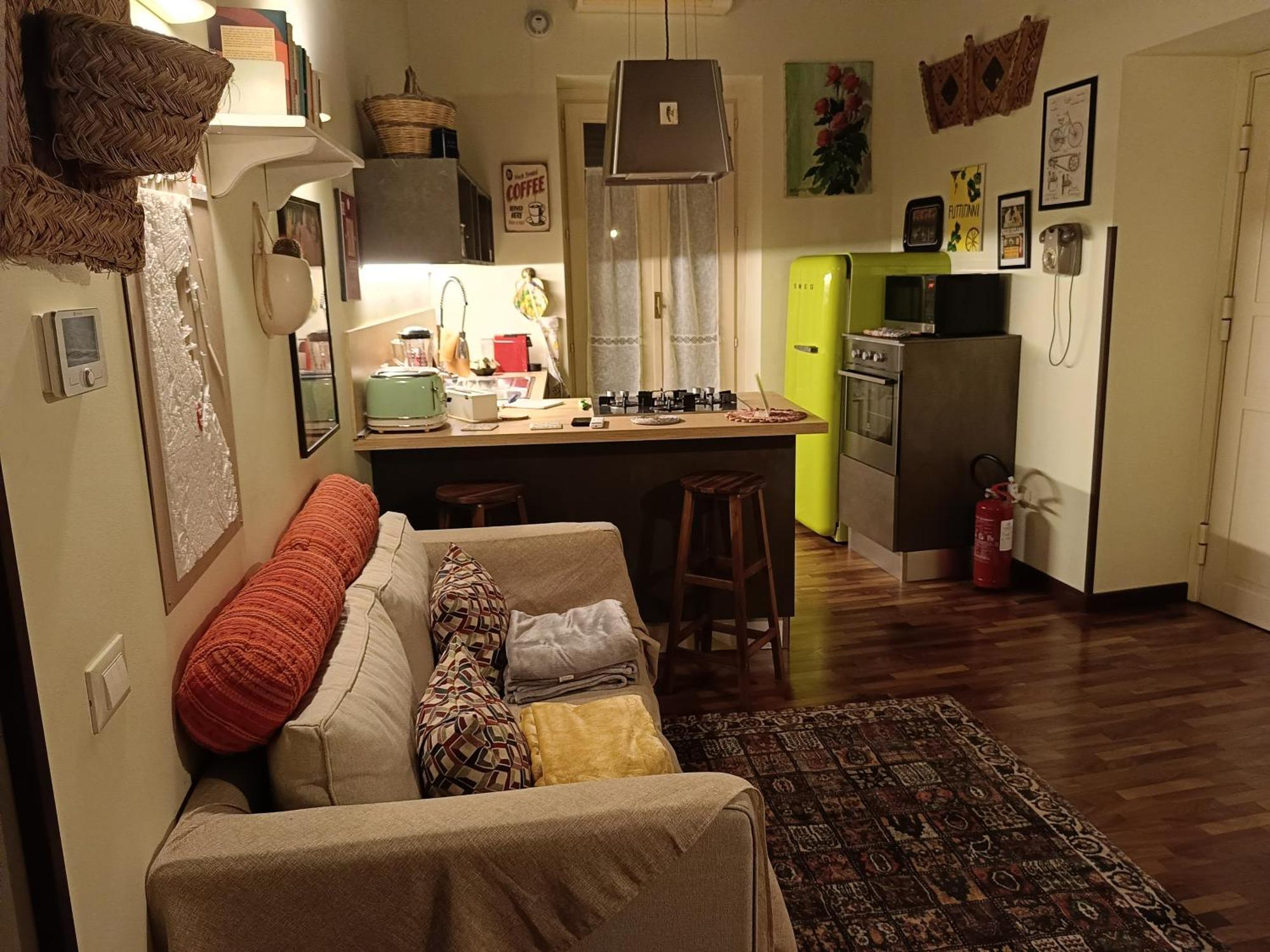 Apartment We # Are Ai Cassarelli *