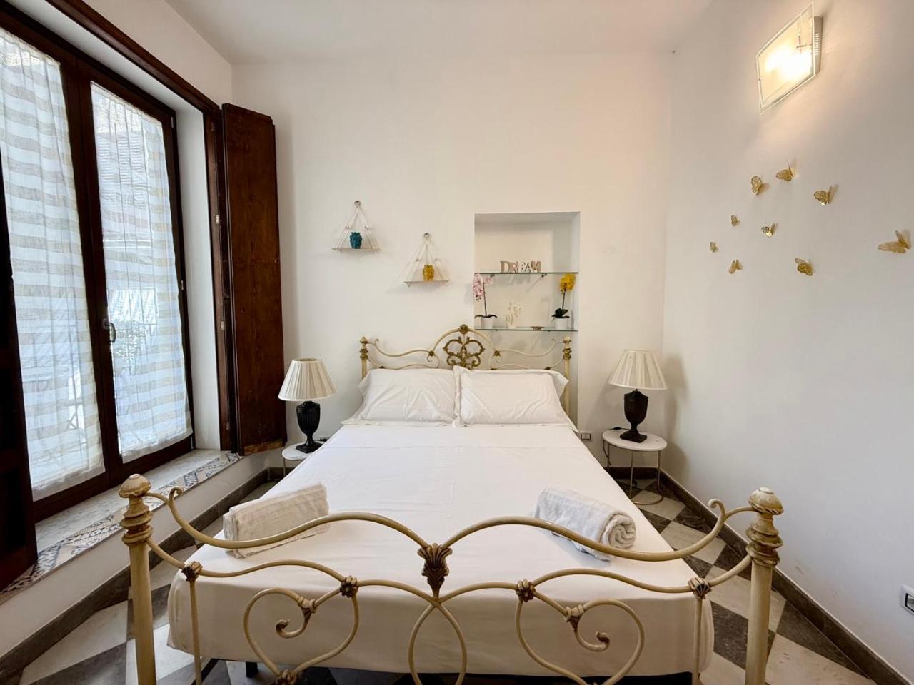 La Rosa Bianca Della Vucciria Ferienhaus Palermo