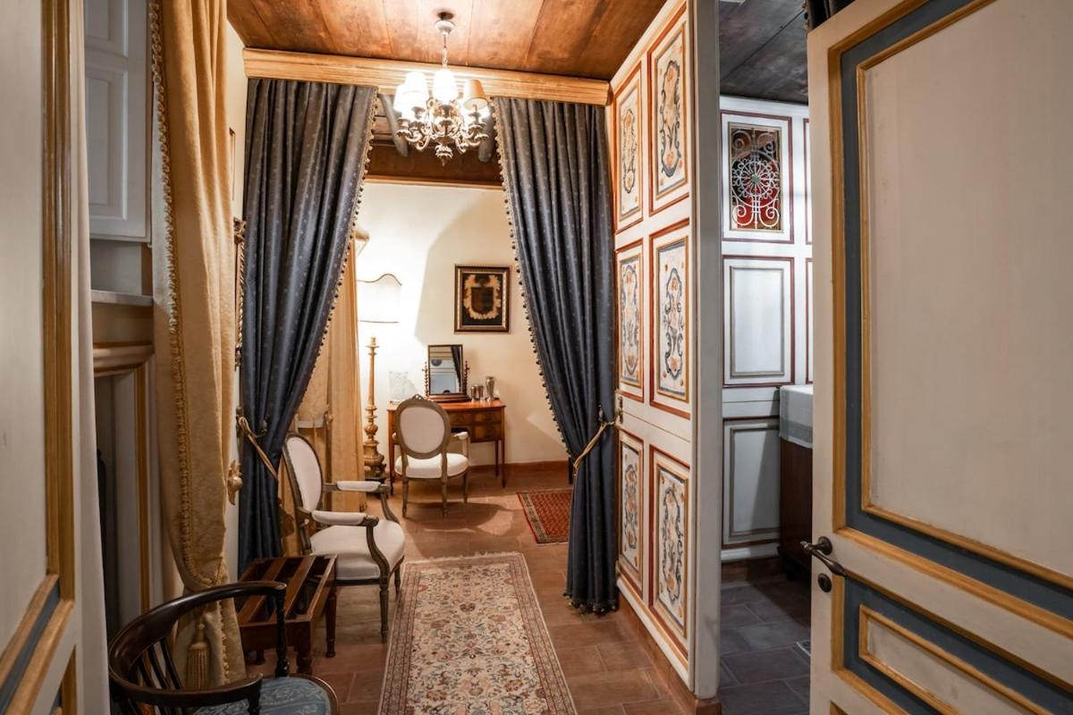 Principe Di Castelnuovo Historical Acomodação com café da manhã  *