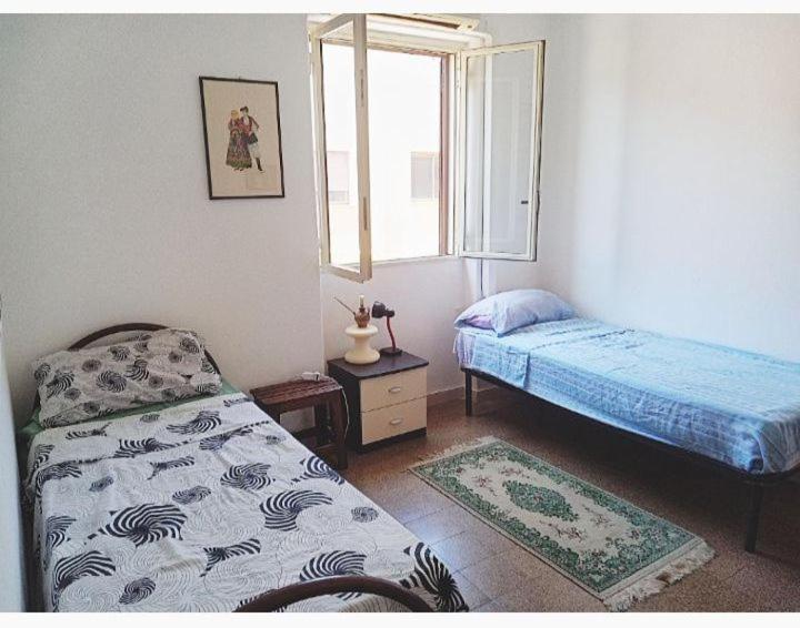 Apartment Thrifty, Quiet, Authentic With 2 Comfortable Single Beds Palermo